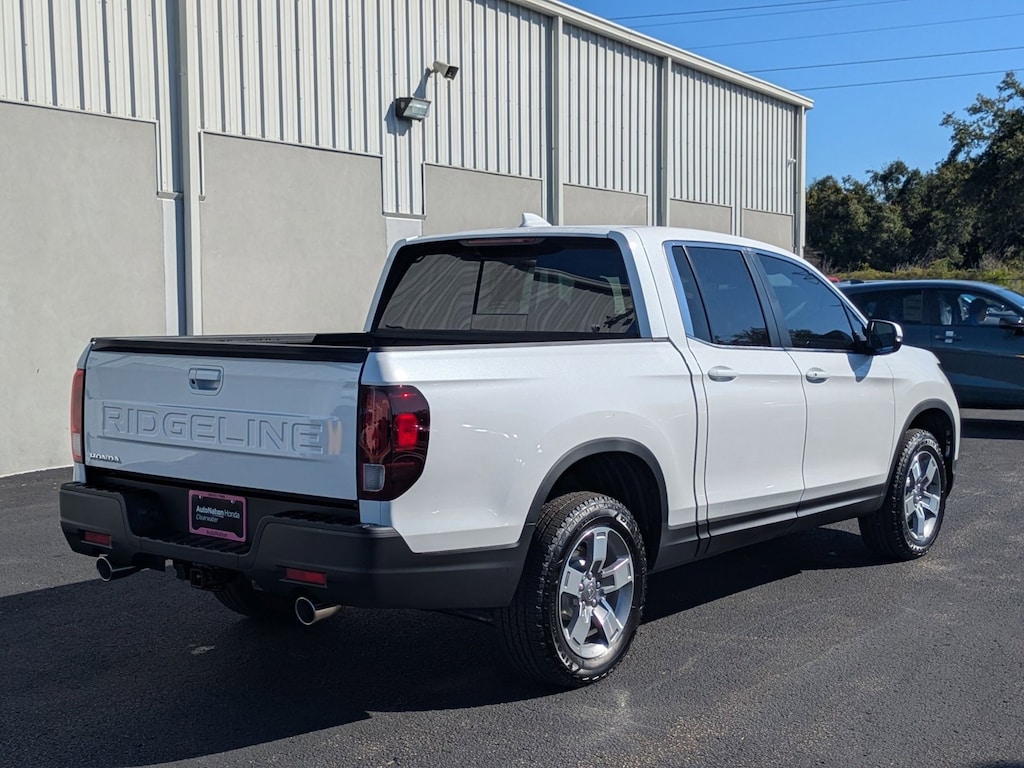 New 2026 Honda Ridgeline RTL Truck Crew Cab