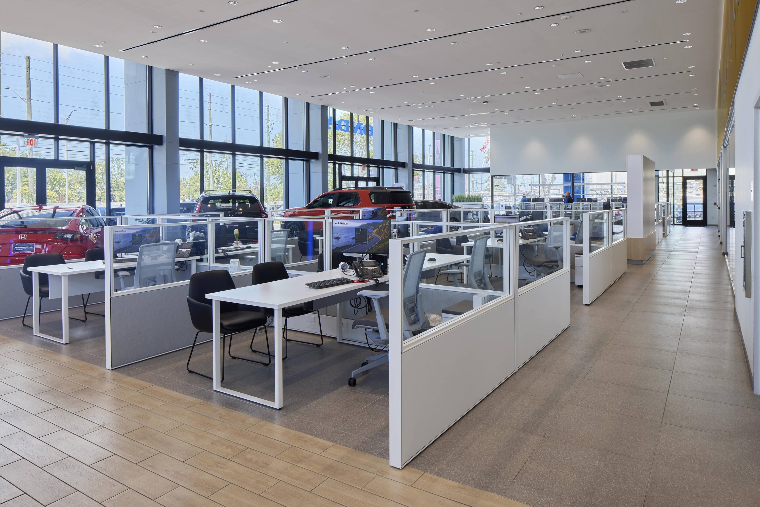 Exterior view of AutoNation Honda Clearwater on a clear day