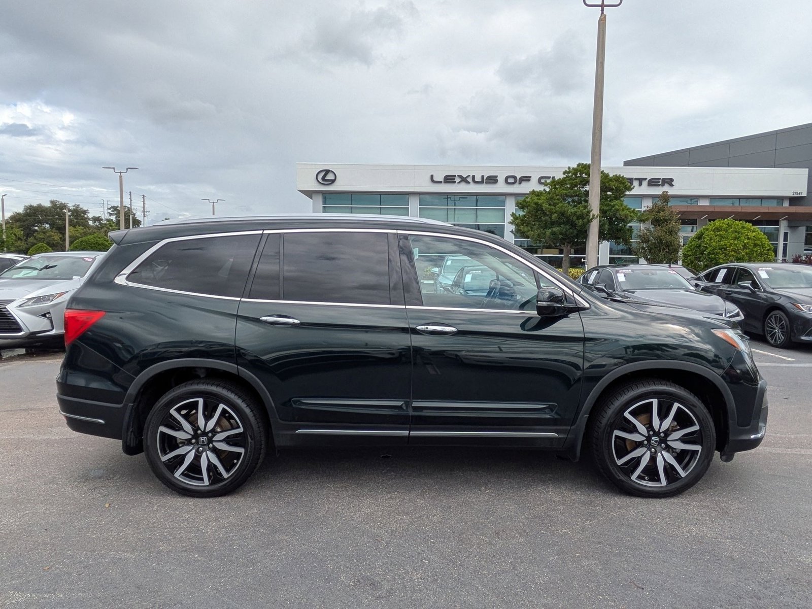2021 Honda Pilot Touring photo 4