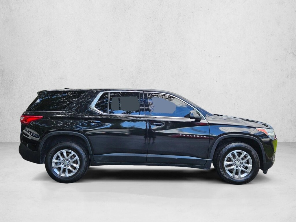 Used 2021 Chevrolet Traverse LS w/1LS SUV