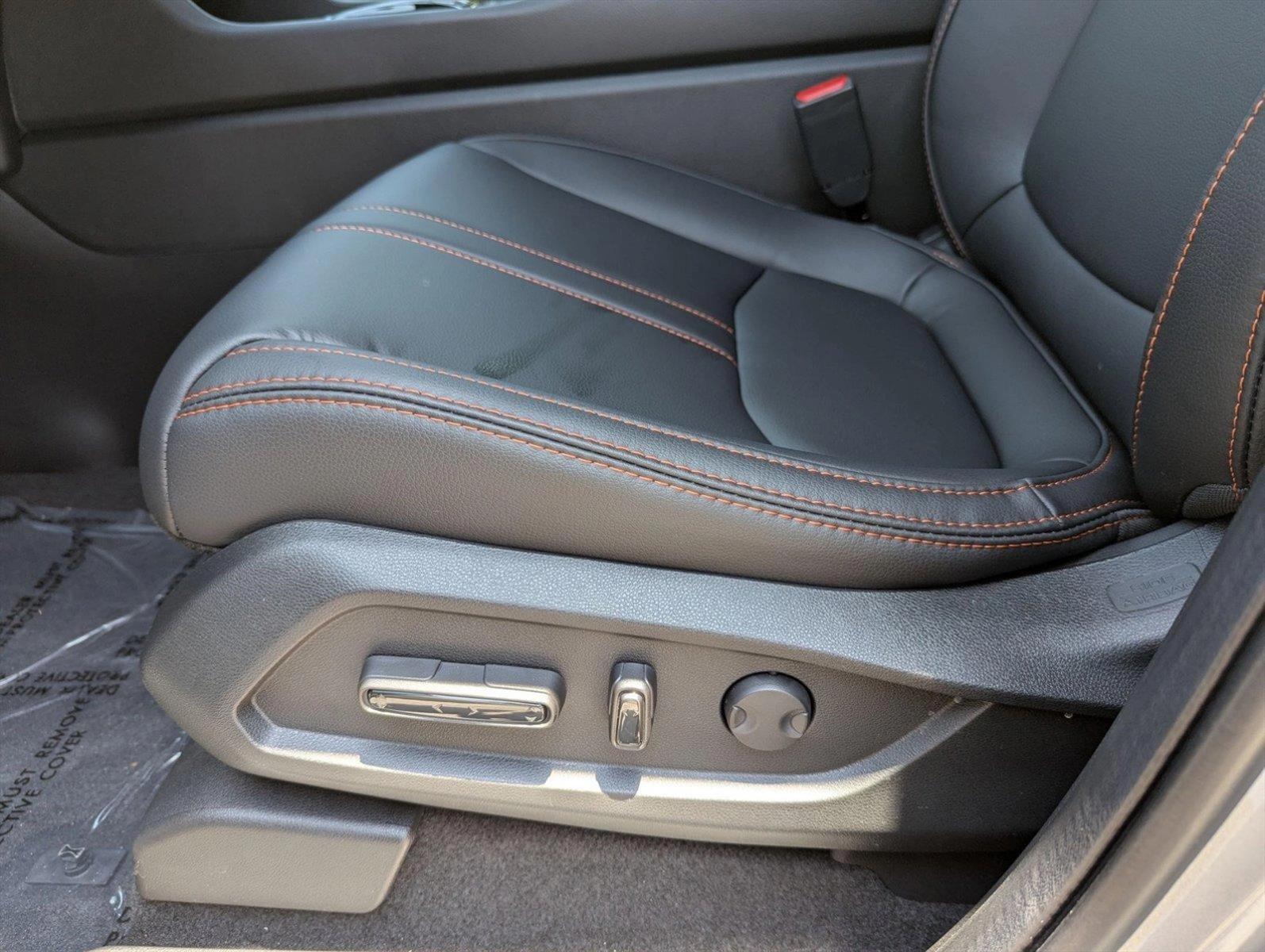 2025 Honda Pilot TrailSport photo 4