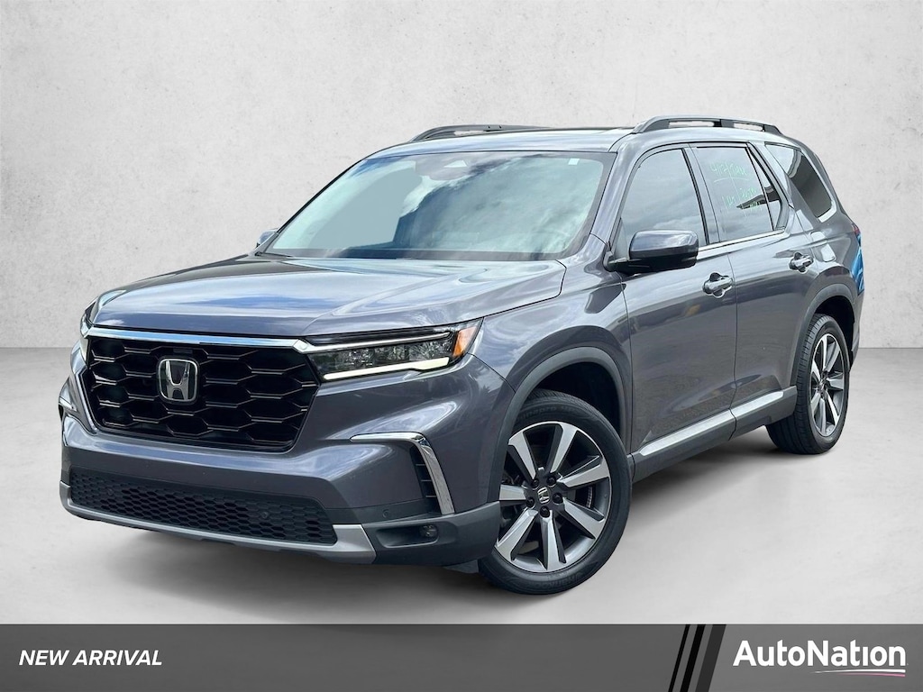 Used 2024 Honda Pilot Touring SUV