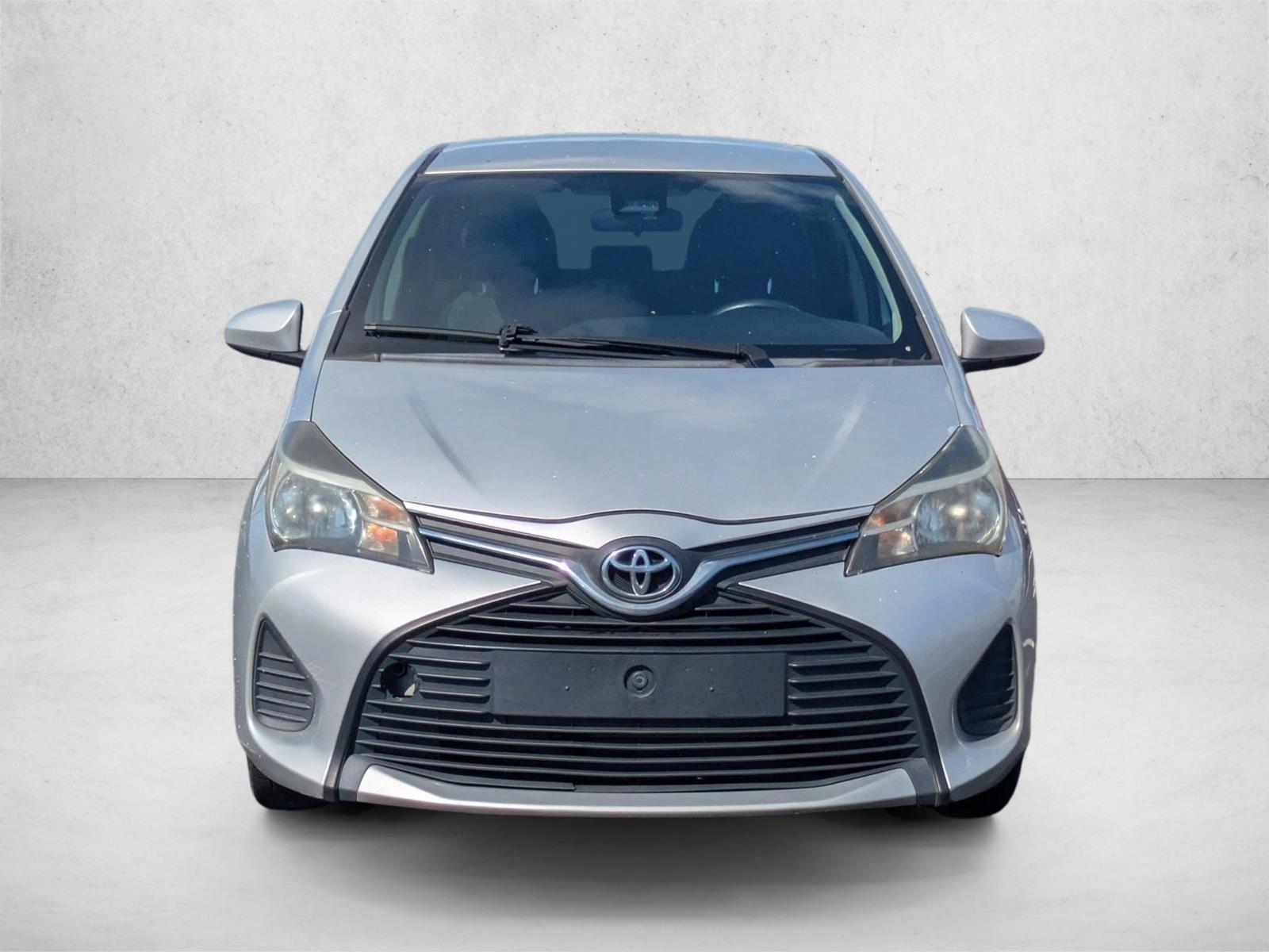 2017 Toyota Yaris L photo 2