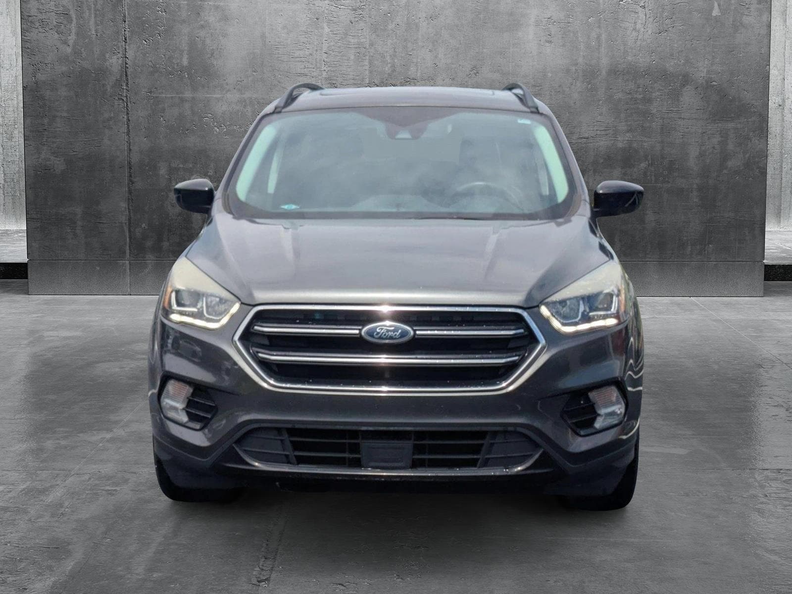 Used 2018 Ford Escape SE with VIN 1FMCU0GD0JUA36884 for sale in Clearwater, FL