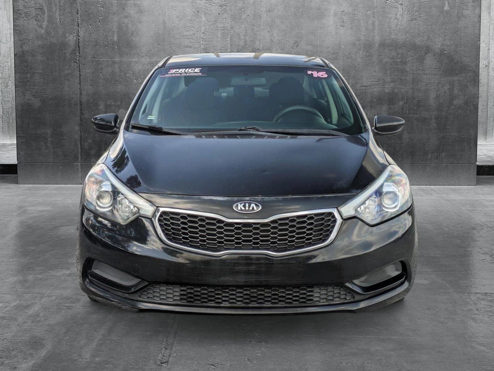 Used 2016 Kia Forte LX with VIN KNAFK4A63G5565500 for sale in Clearwater, FL