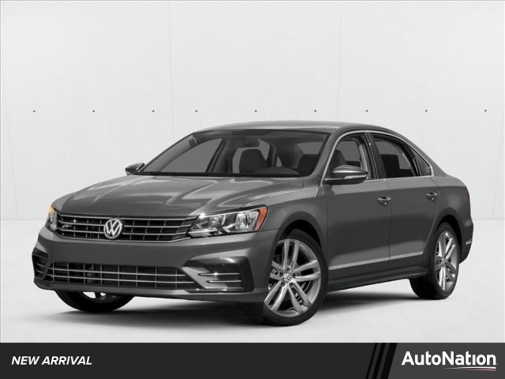 Used 2017 Volkswagen Passat 1.8T R-Line Sedan