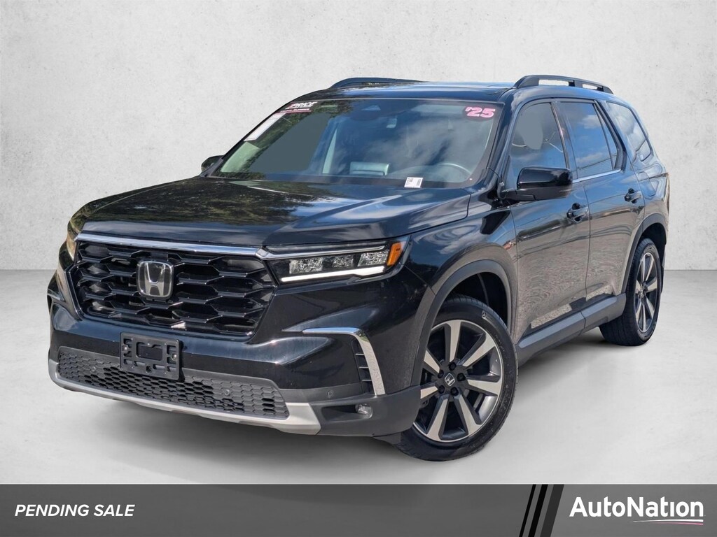 Used 2025 Honda Pilot Touring SUV