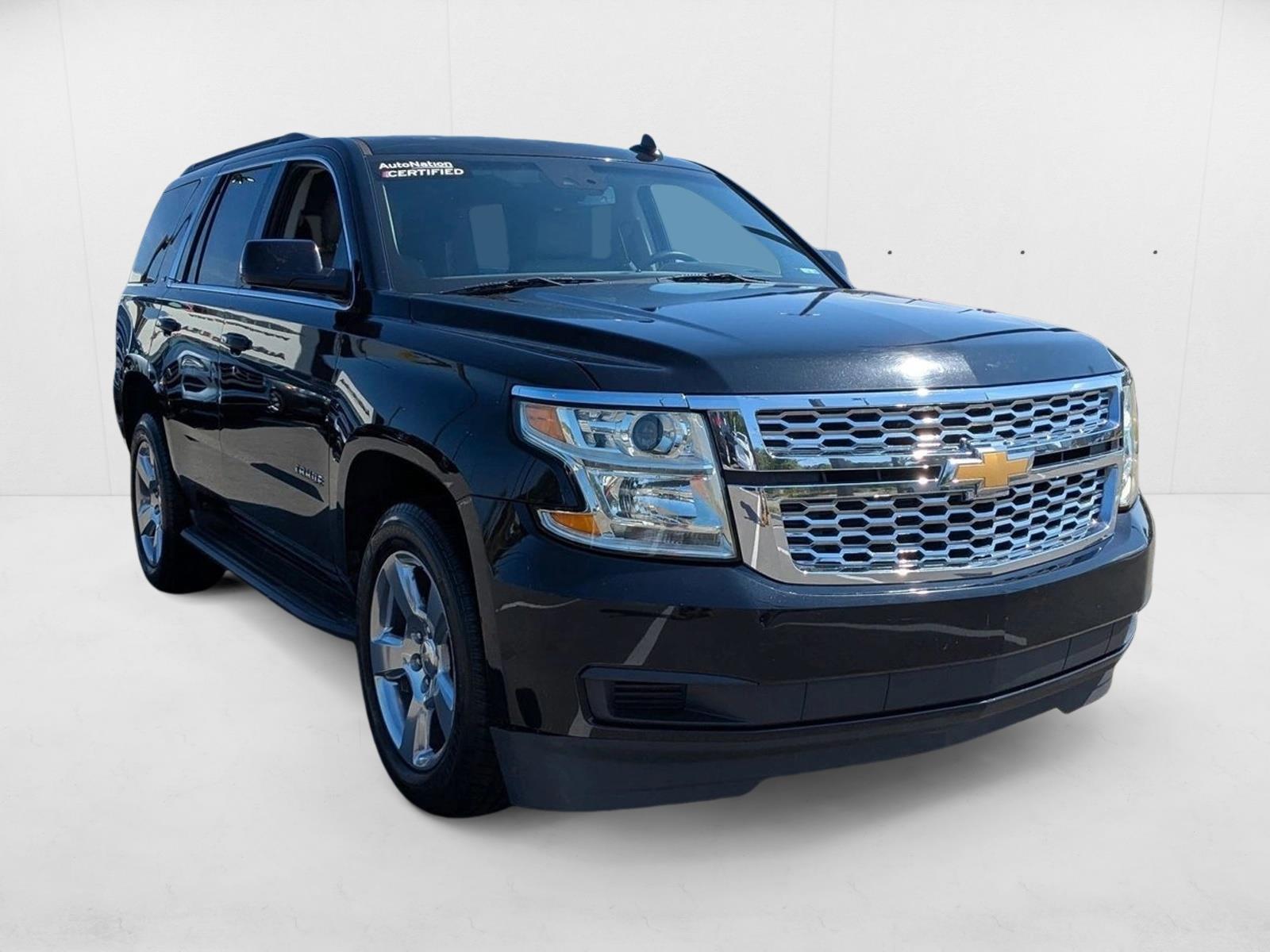 2018 Chevrolet Tahoe LT photo 3