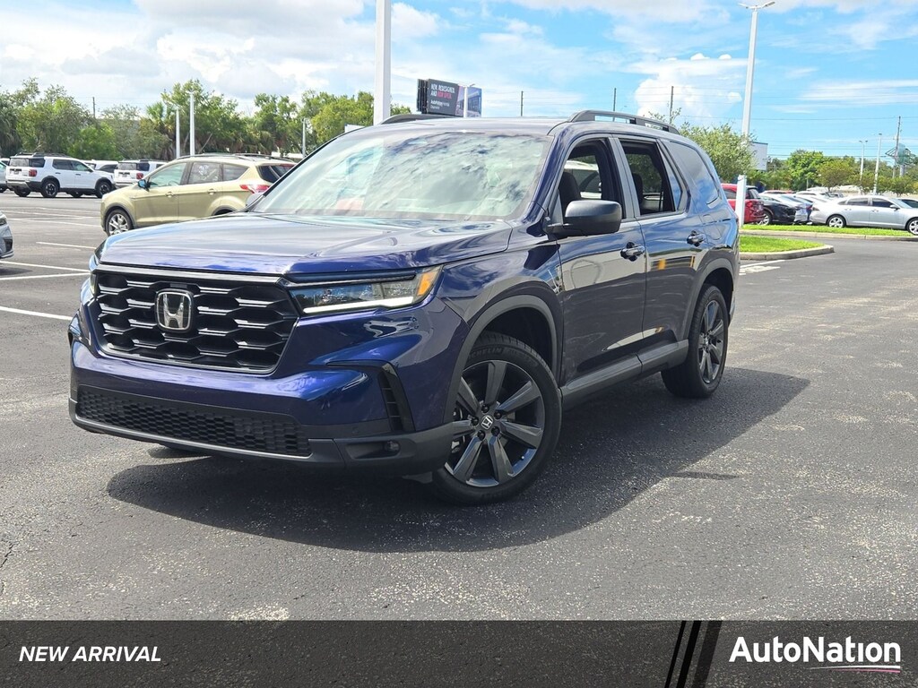 Used 2025 Honda Pilot Sport SUV
