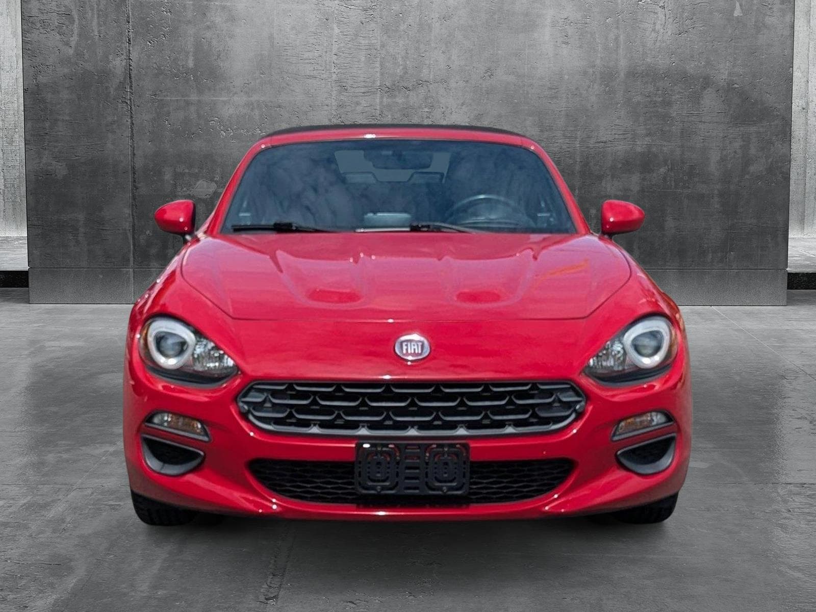Used 2018 FIAT 124 Spider Classica with VIN JC1NFAEK6J0140119 for sale in Clearwater, FL
