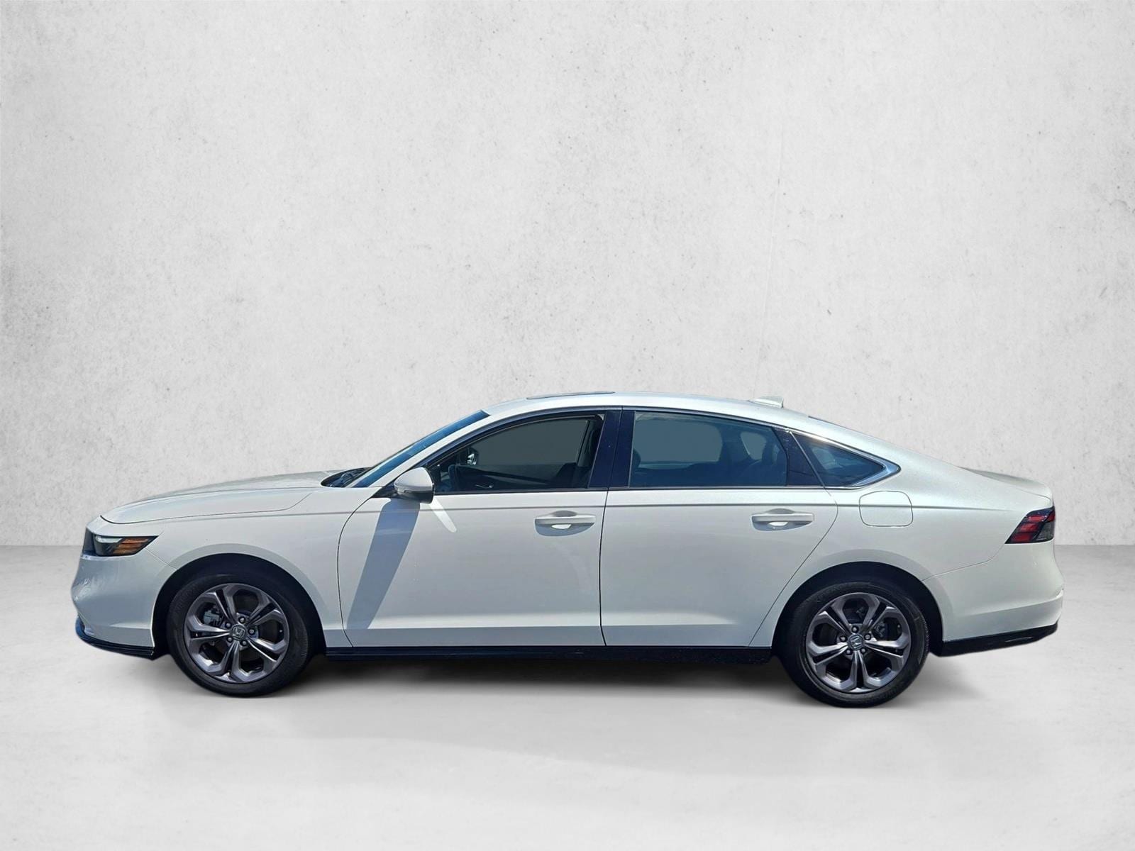 2025 Honda Accord Hybrid EX-L - Photo 9