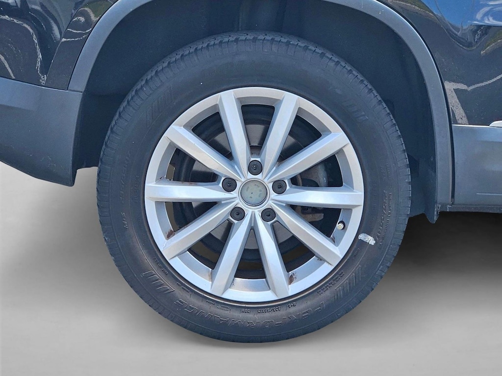 Used 2017 Volkswagen Tiguan 2.0T Wolfsburg Edition SUV