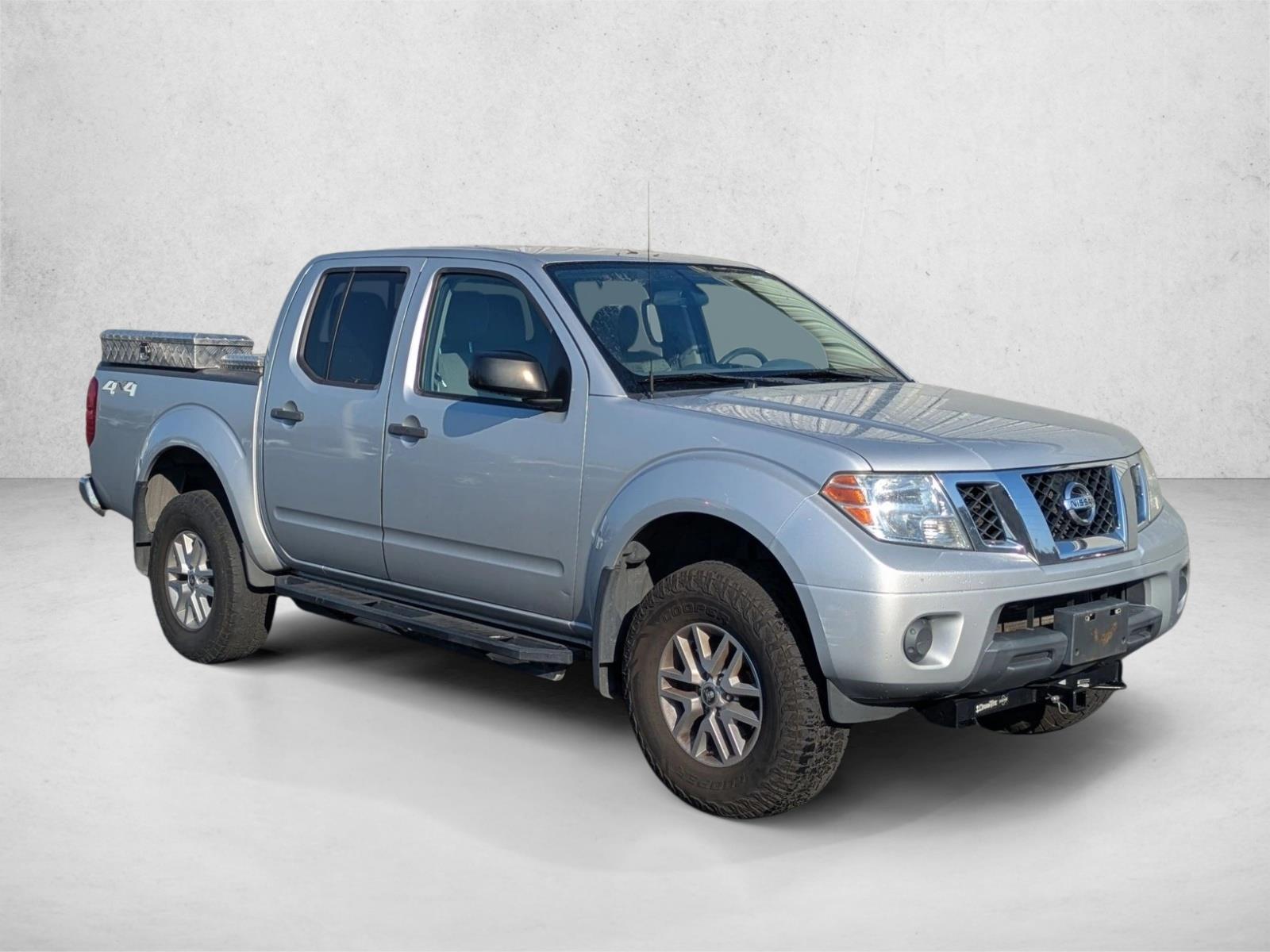 2019 Nissan Frontier Crew Cab SV photo 3