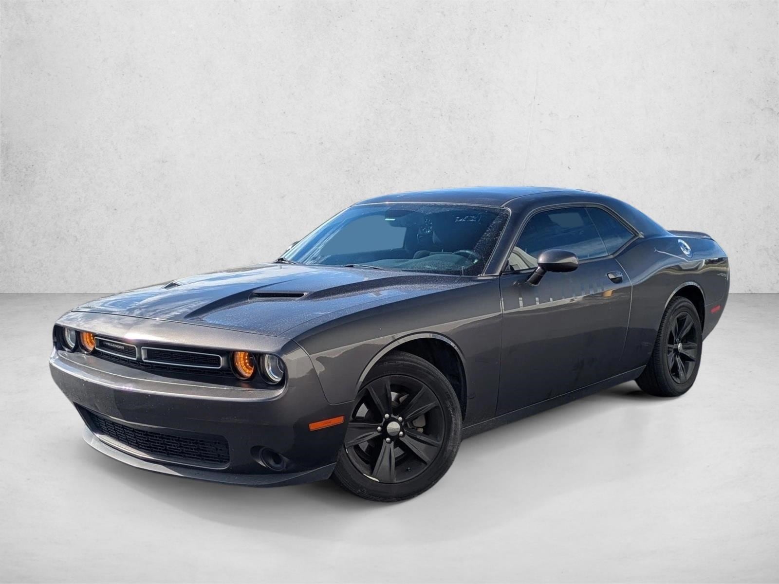 2018 Dodge Challenger SXT's photo