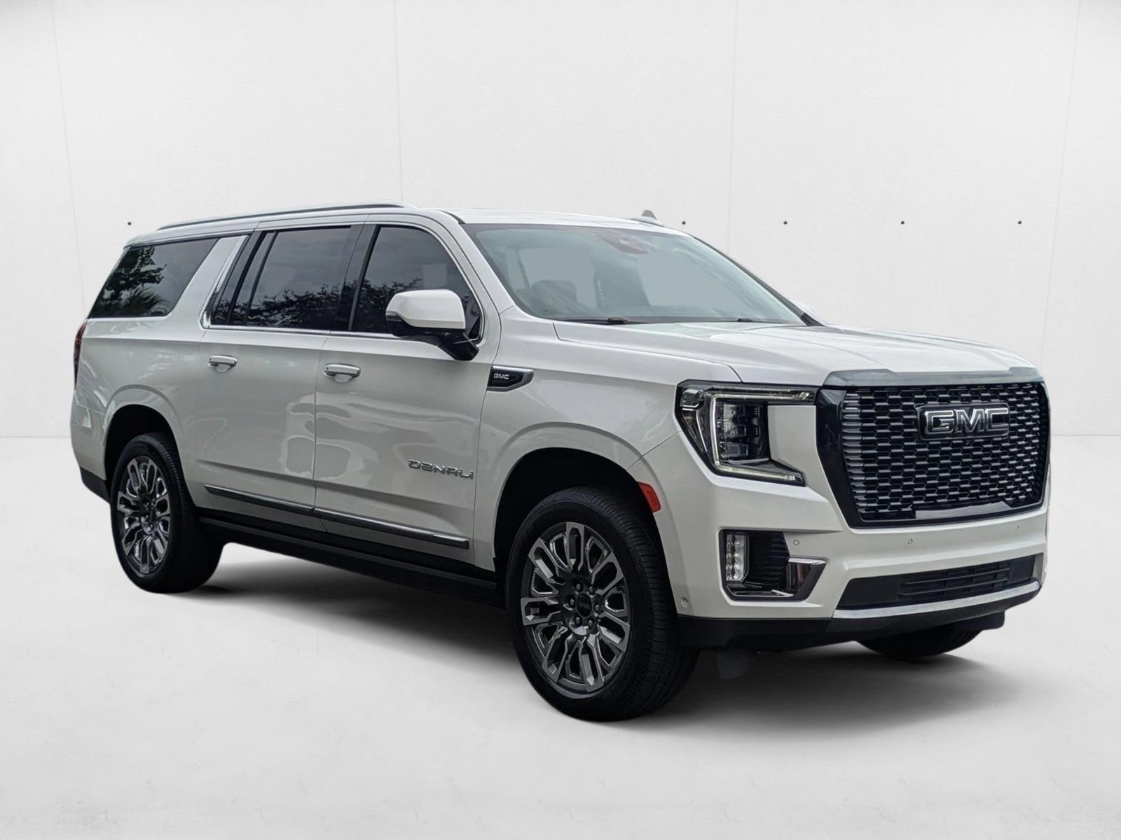 2023 Gmc Yukon XL Denali Ultimate photo 3