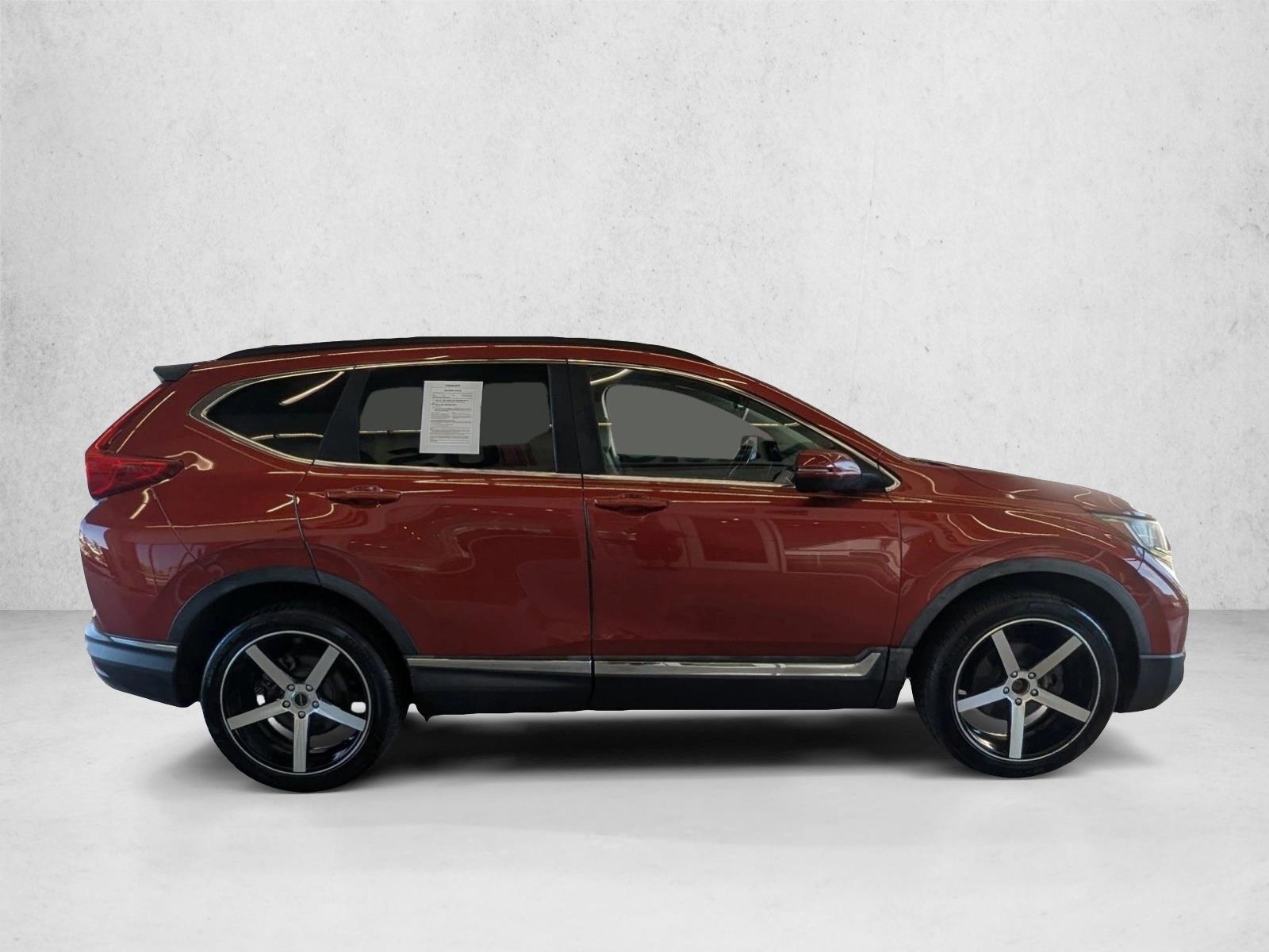 2017 Honda CR-V Touring photo 2