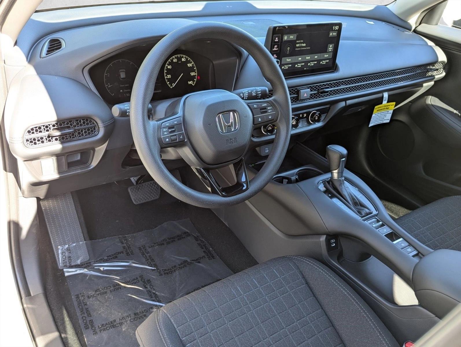 2026 Honda HR-V LX photo 2