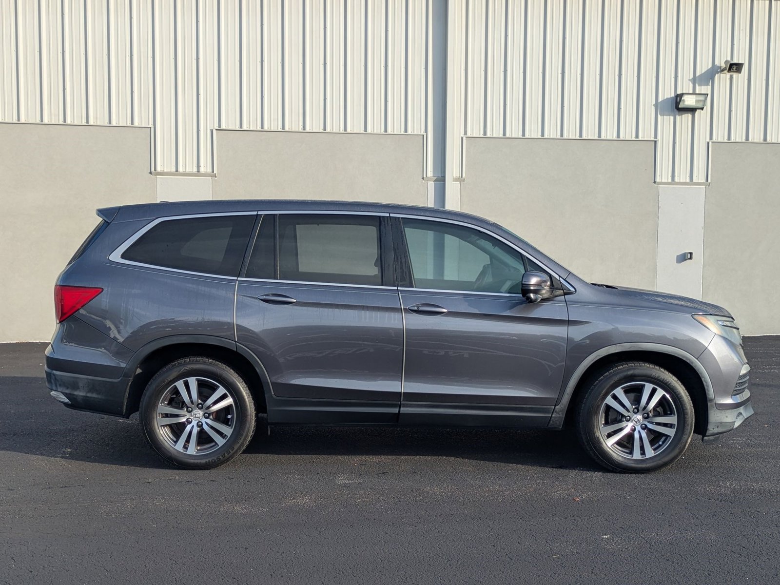 2016 Honda Pilot EX photo 4