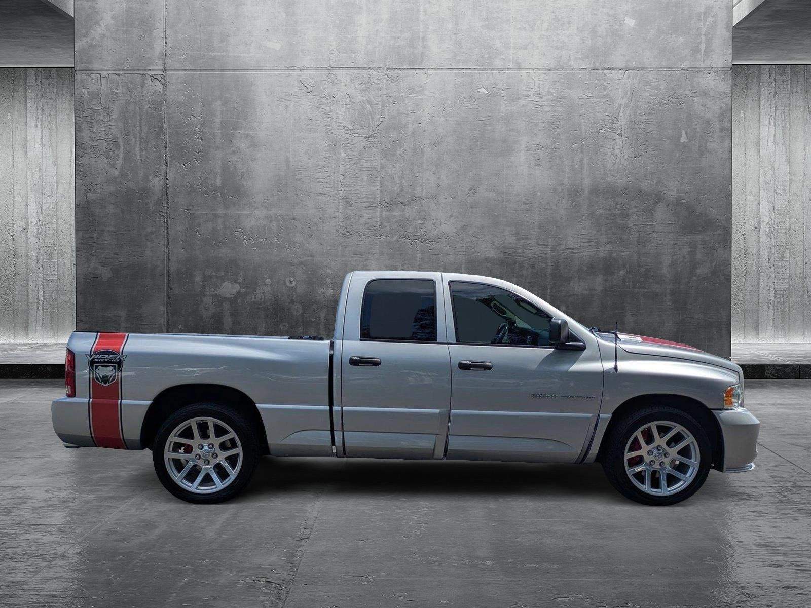 2005 Dodge Ram photo 4