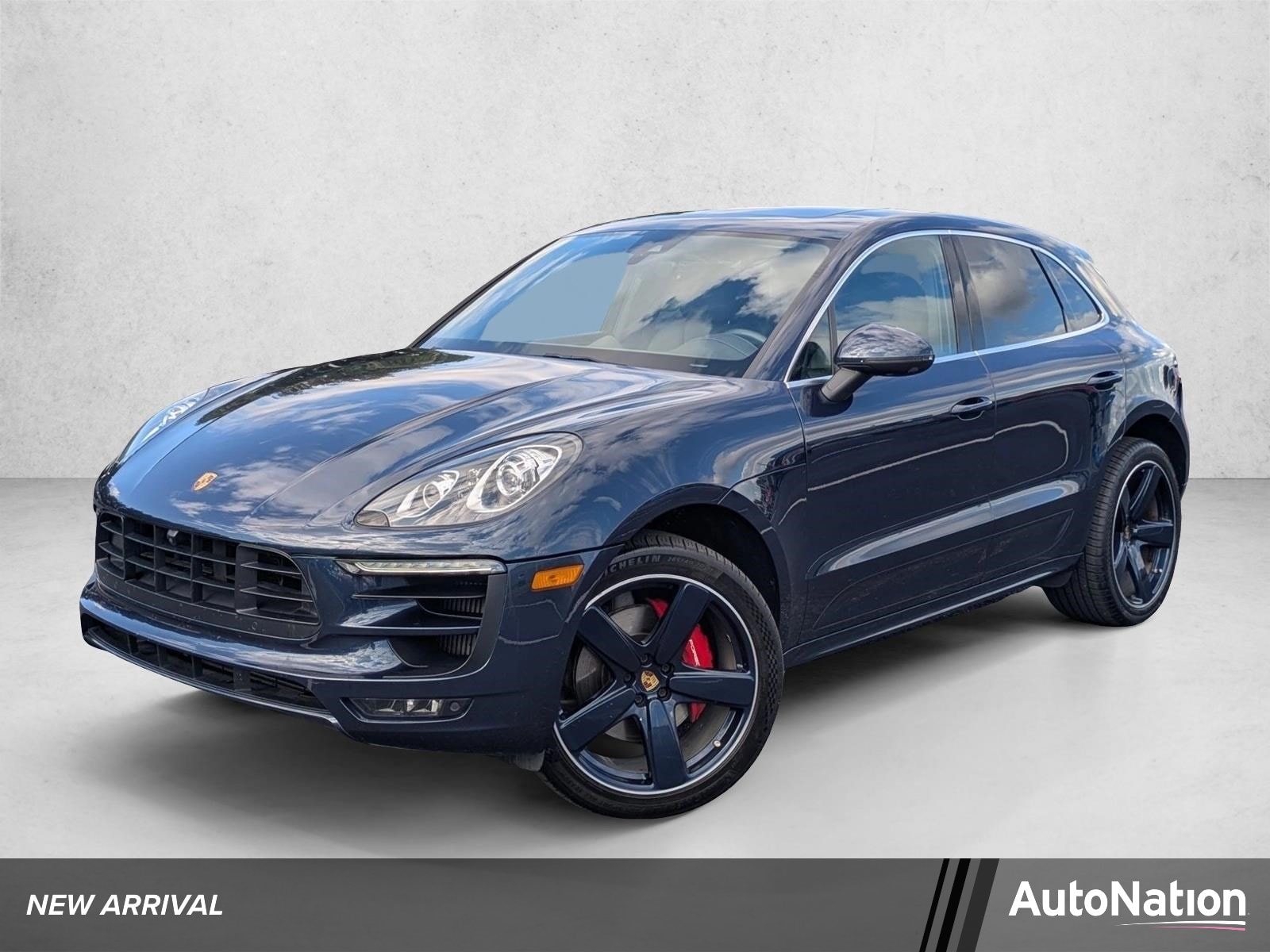 2016 Porsche Macan Turbo's photo
