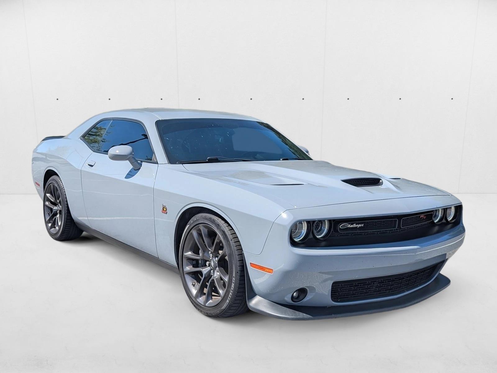 2022 Dodge Challenger R/T Scat Pack photo 3