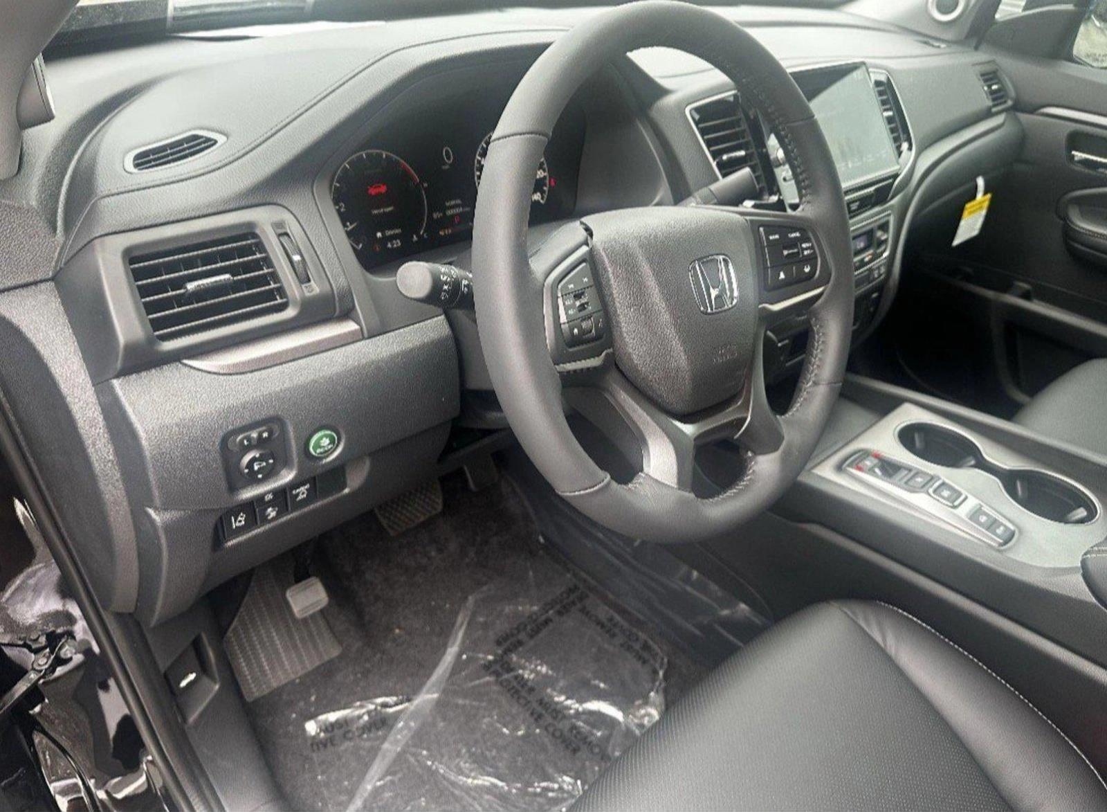 2025 Honda Ridgeline RTL photo 3