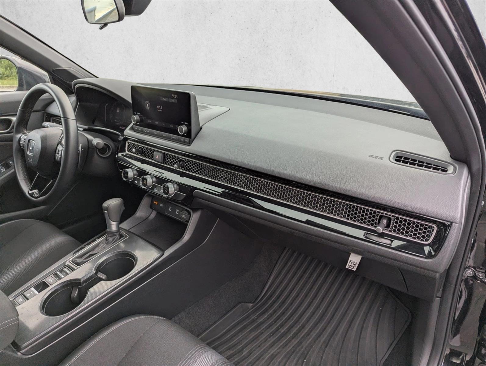 2026 Honda Civic Hatchback Sport - Photo 26