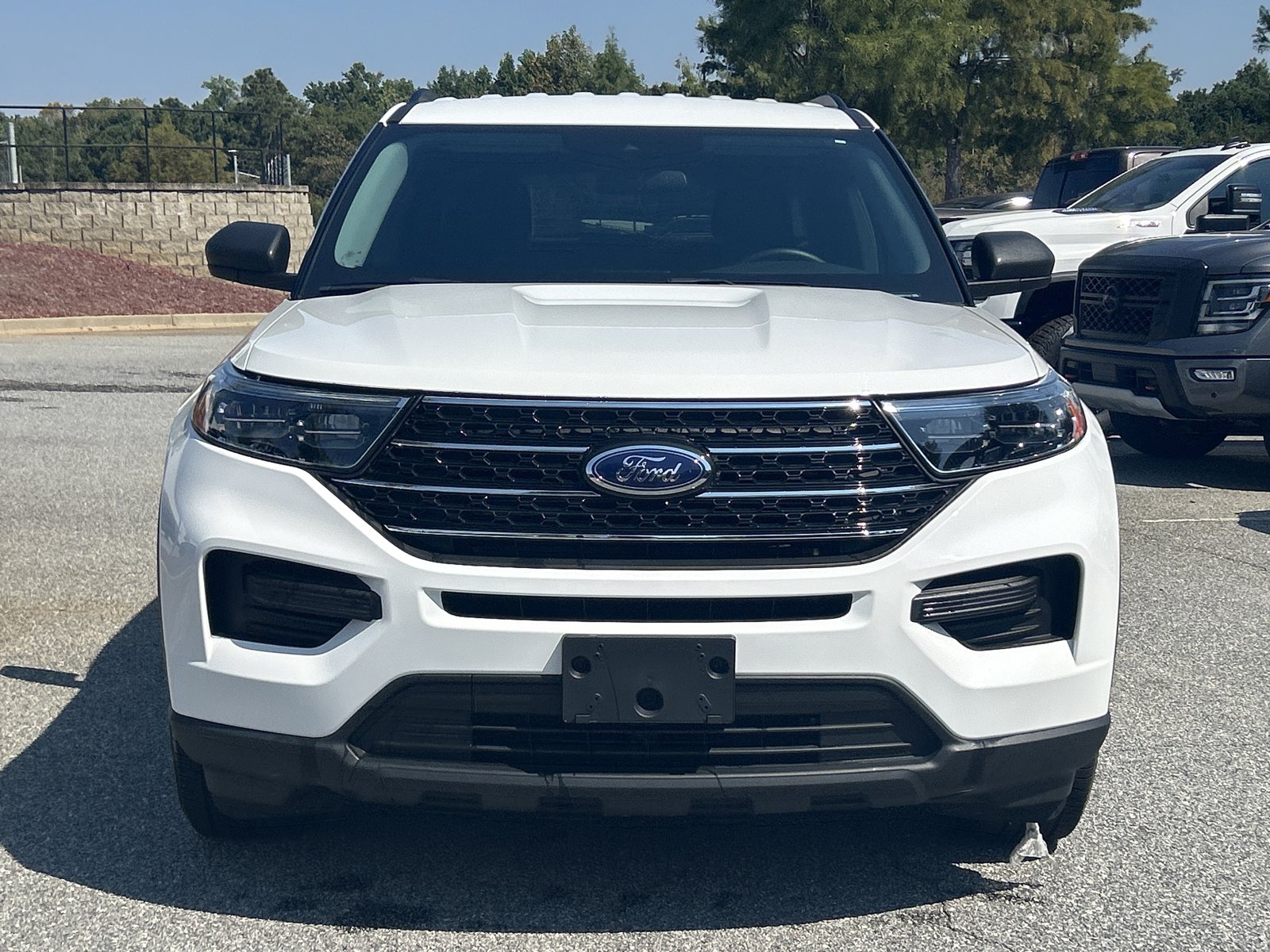 2023 Ford Explorer XLT photo 2
