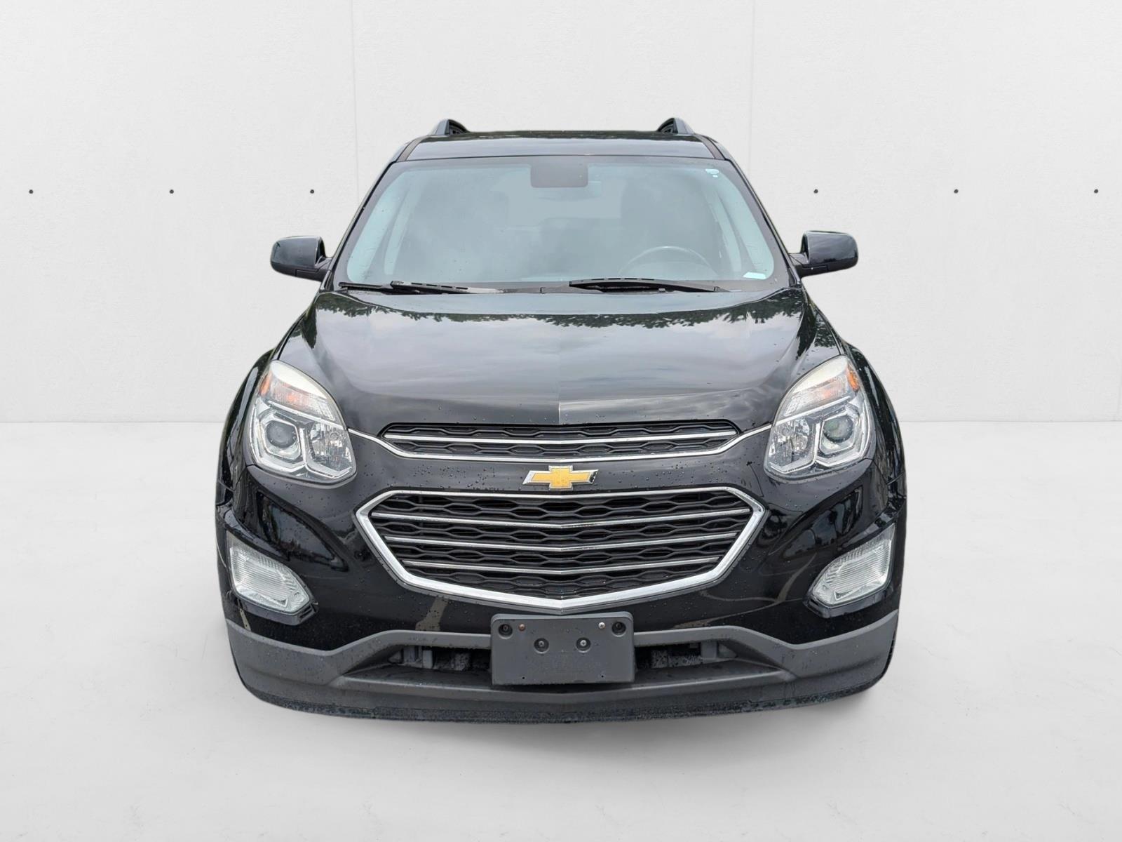 2016 Chevrolet Equinox LT photo 2