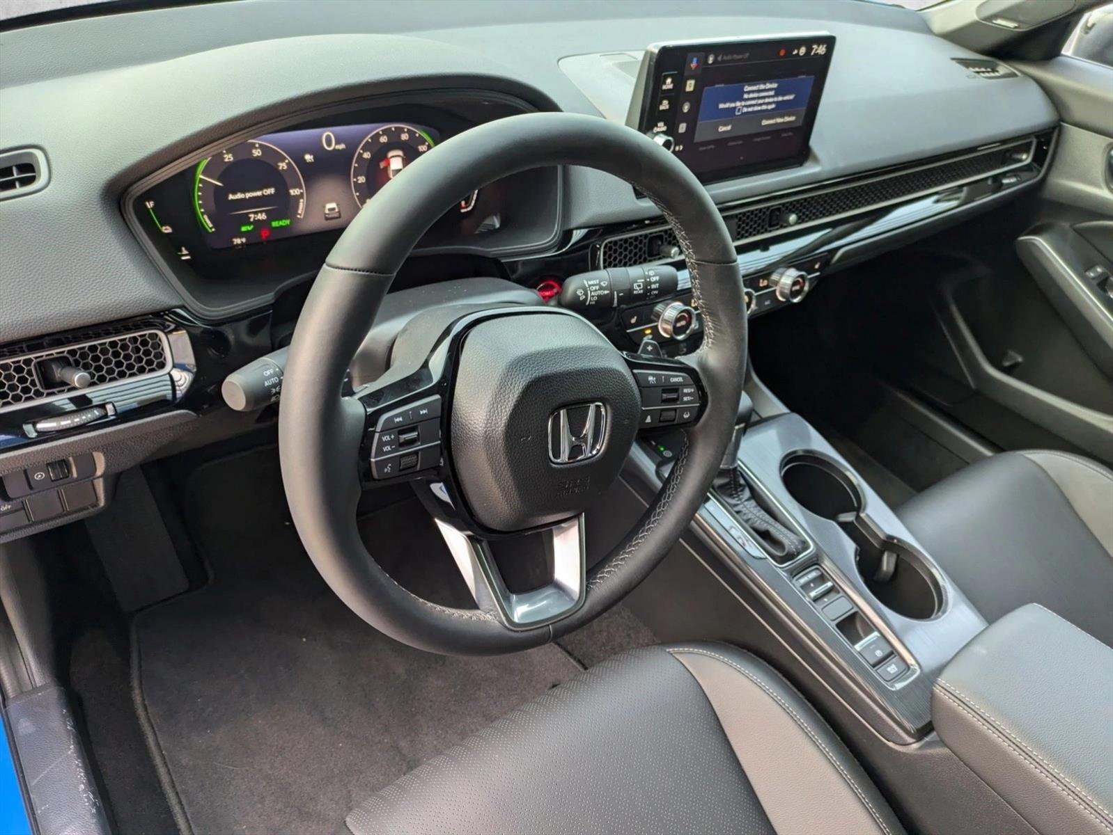 2025 Honda Civic Hybrid Sport Touring photo 3