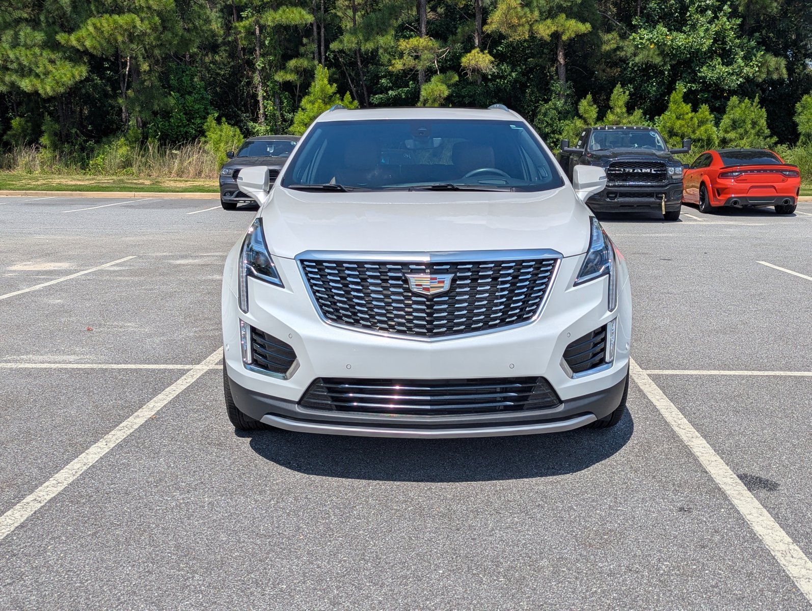 2020 Cadillac XT5 Premium Luxury photo 2