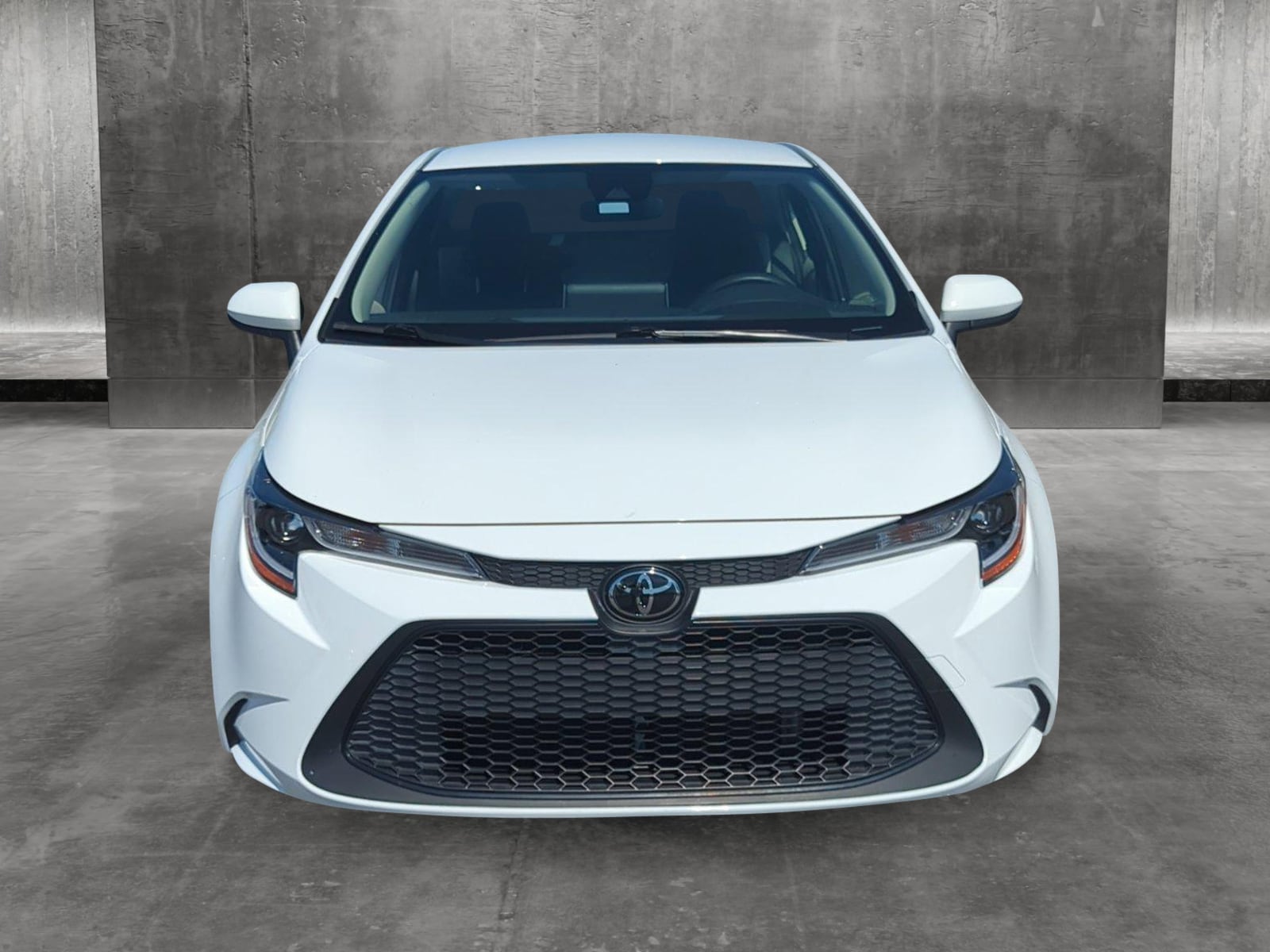 Used 2020 Toyota Corolla LE with VIN JTDEPRAEXLJ070619 for sale in Columbus, GA