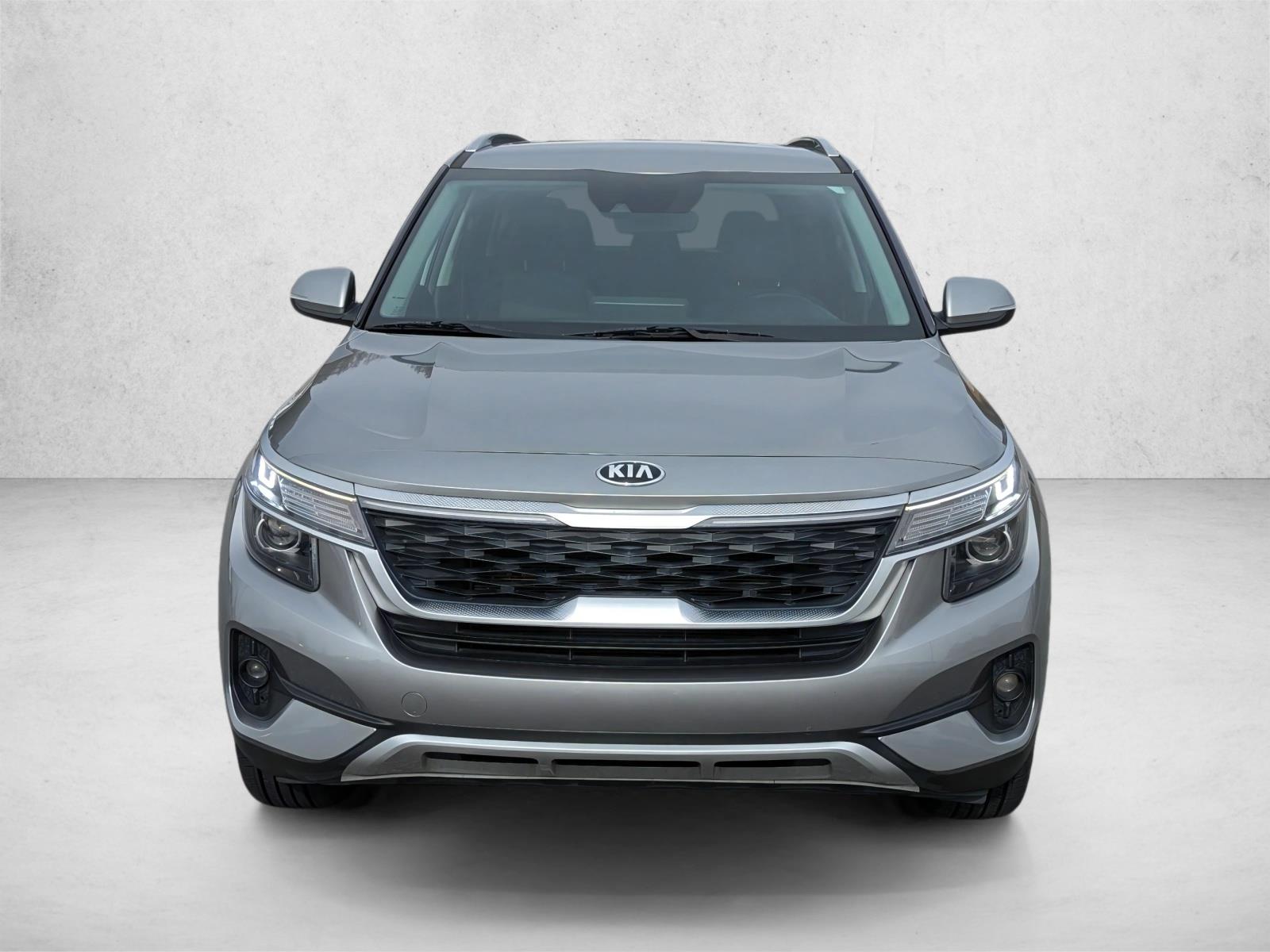 2021 Kia Seltos S photo 2