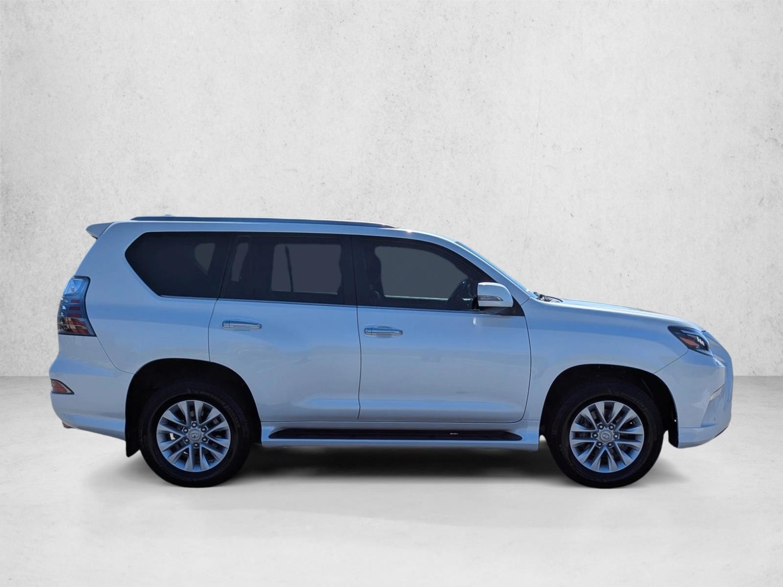 2021 Lexus GX 460 Premium photo 2