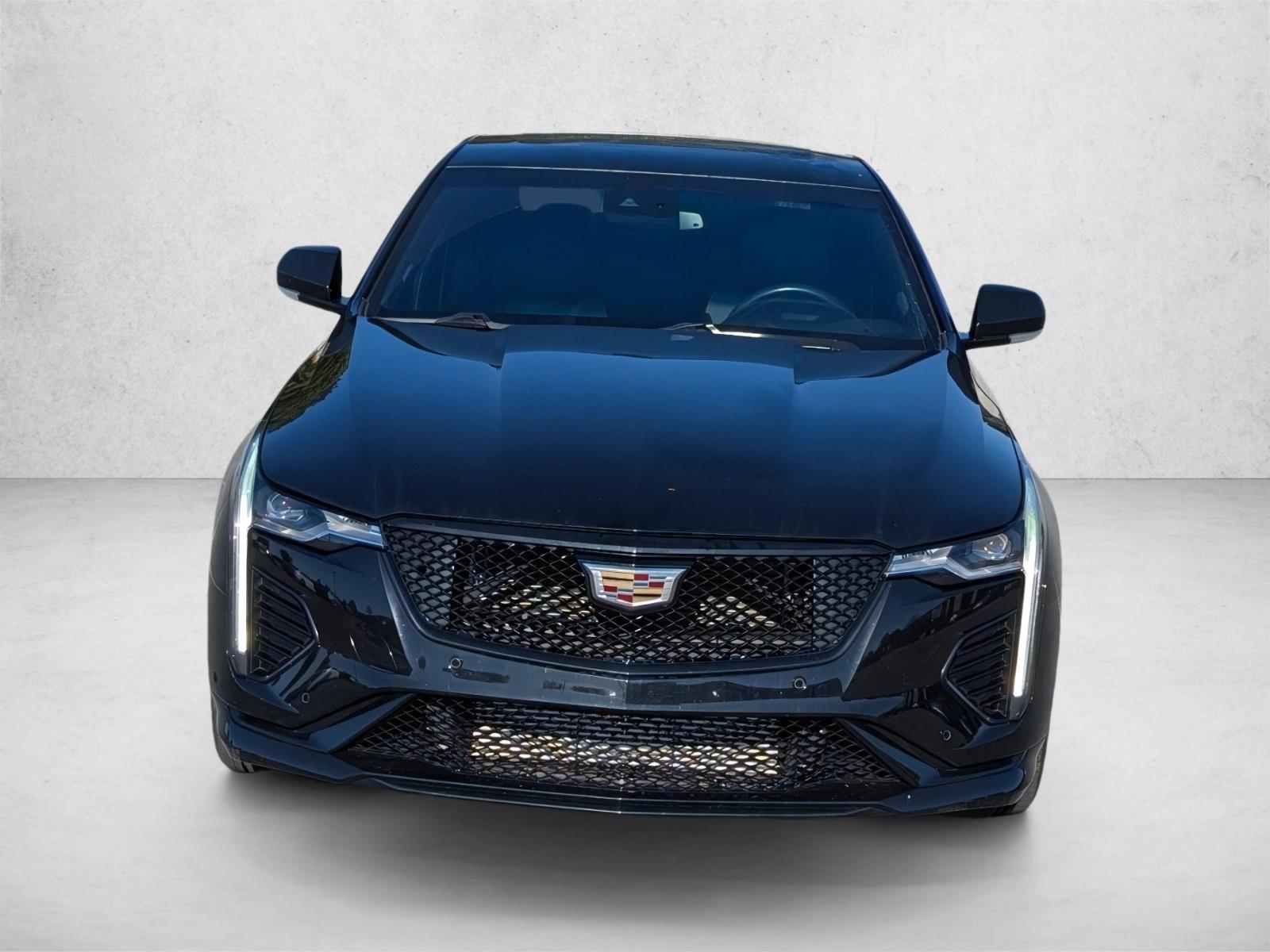 2021 Cadillac CT4 photo 2