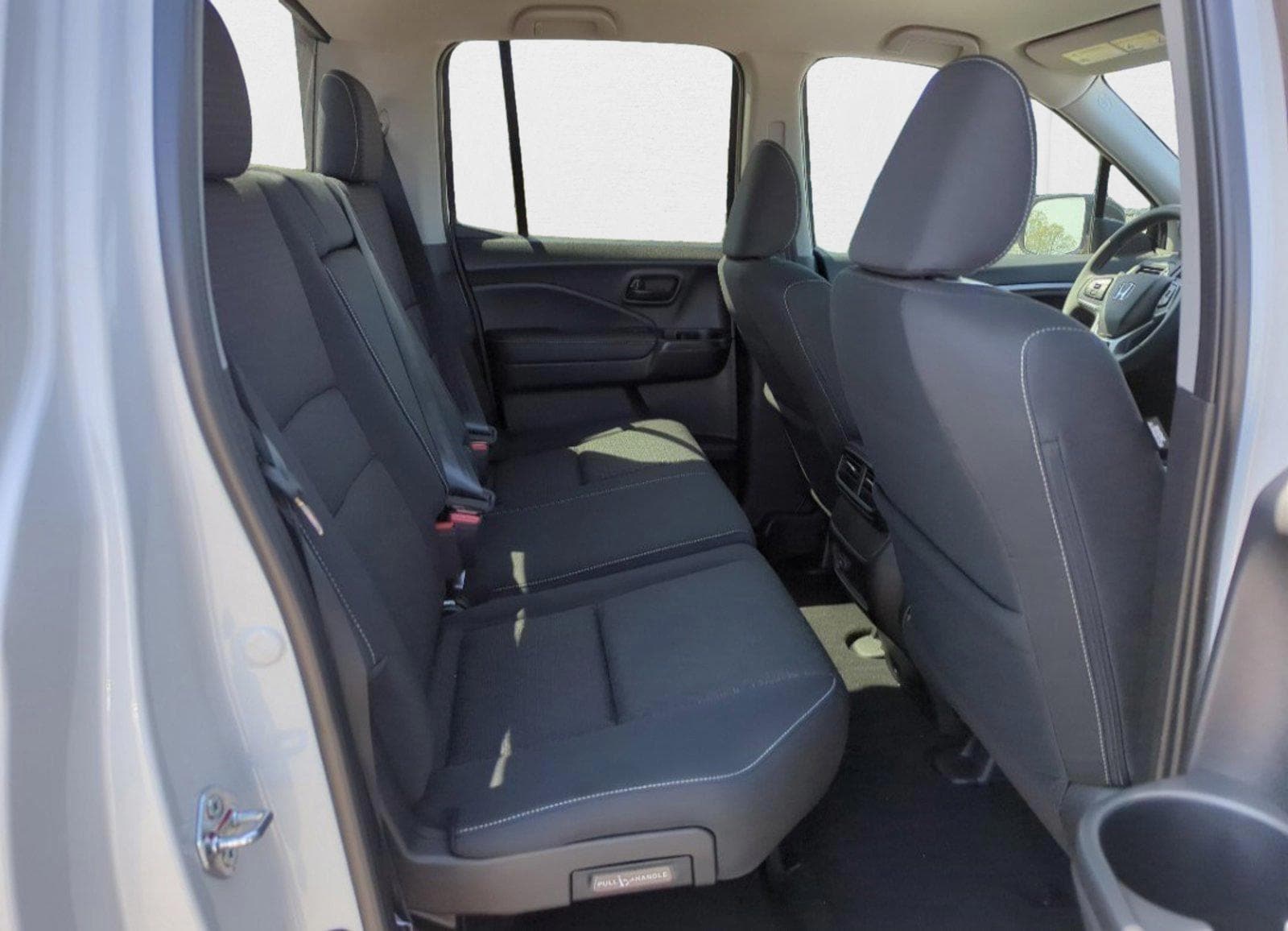 2025 Honda Ridgeline Sport - Photo 17