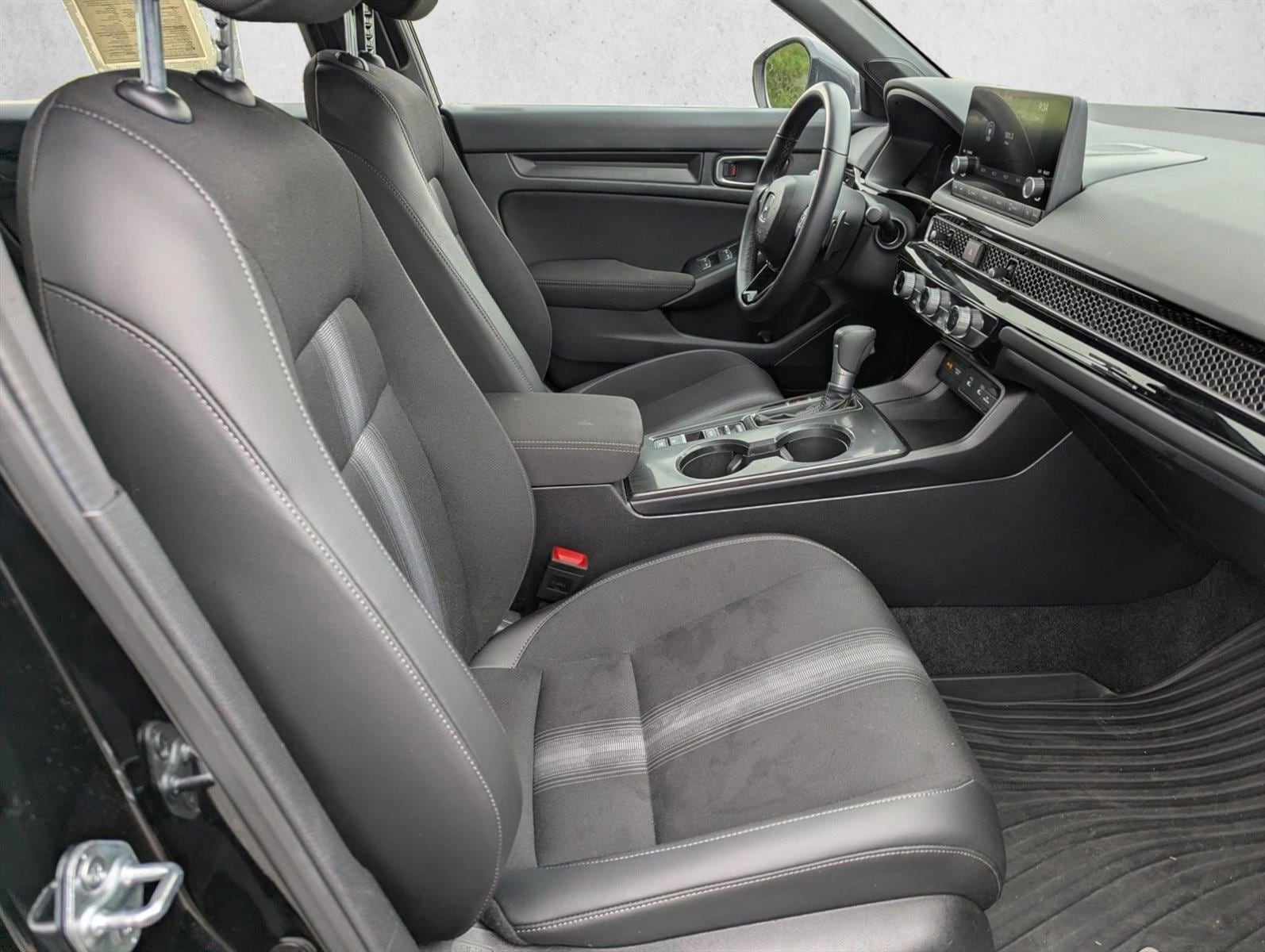 2026 Honda Civic Hatchback Sport - Photo 27
