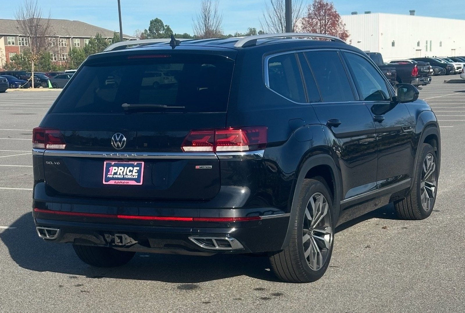 2022 Volkswagen Atlas V6 SEL Premium R-Line photo 3