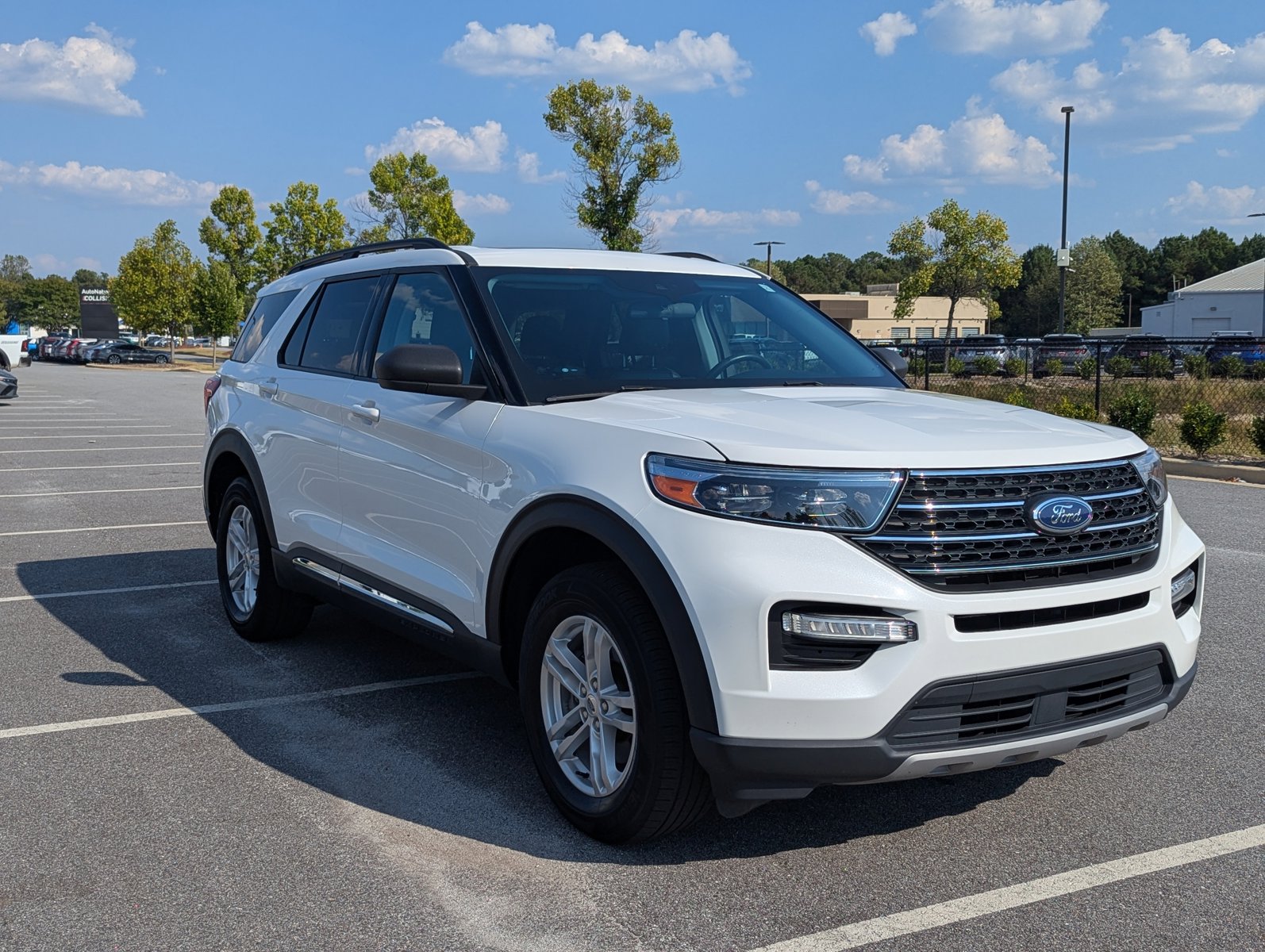2022 Ford Explorer XLT photo 3