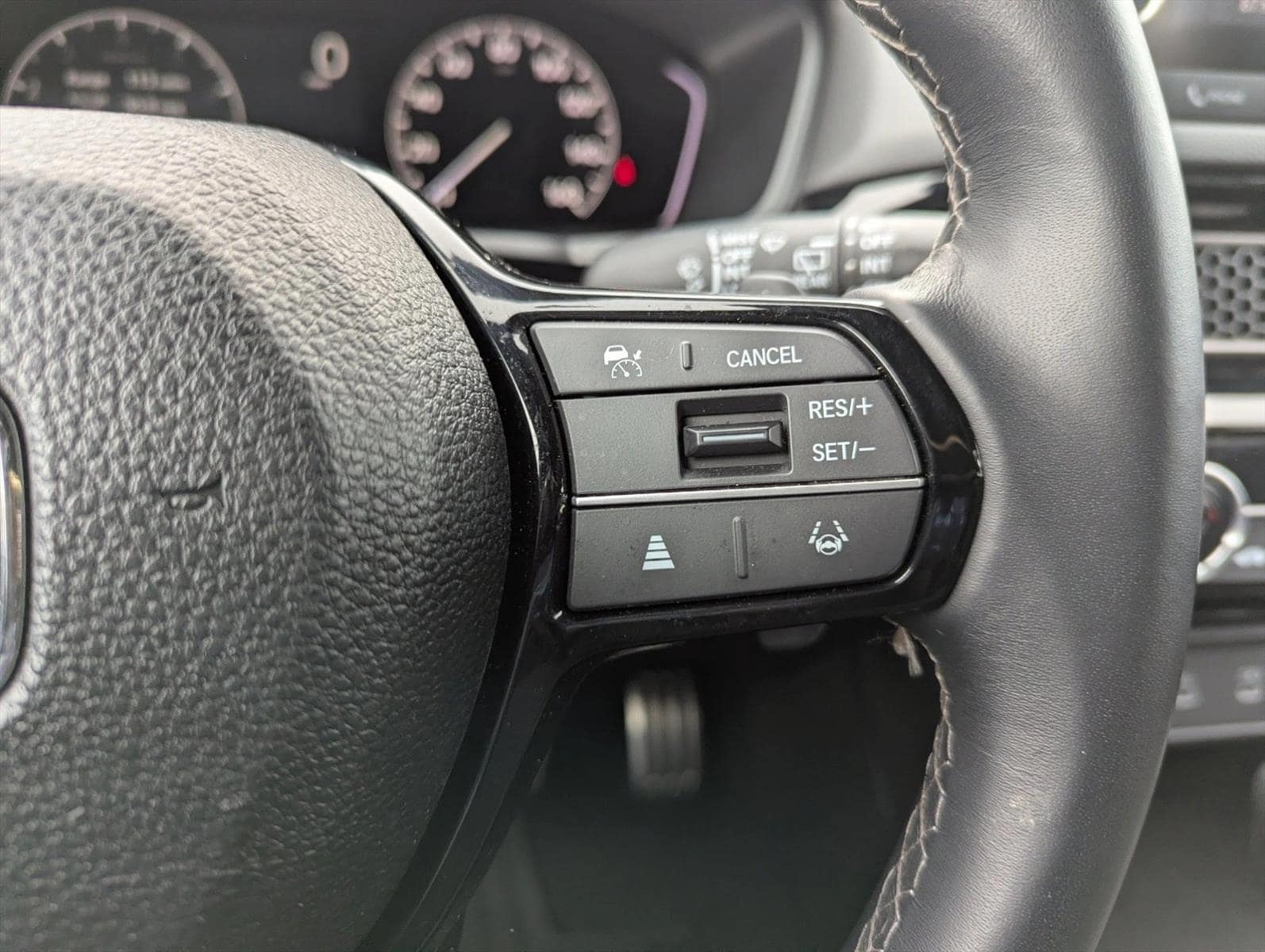 2026 Honda Civic Hatchback Sport - Photo 14