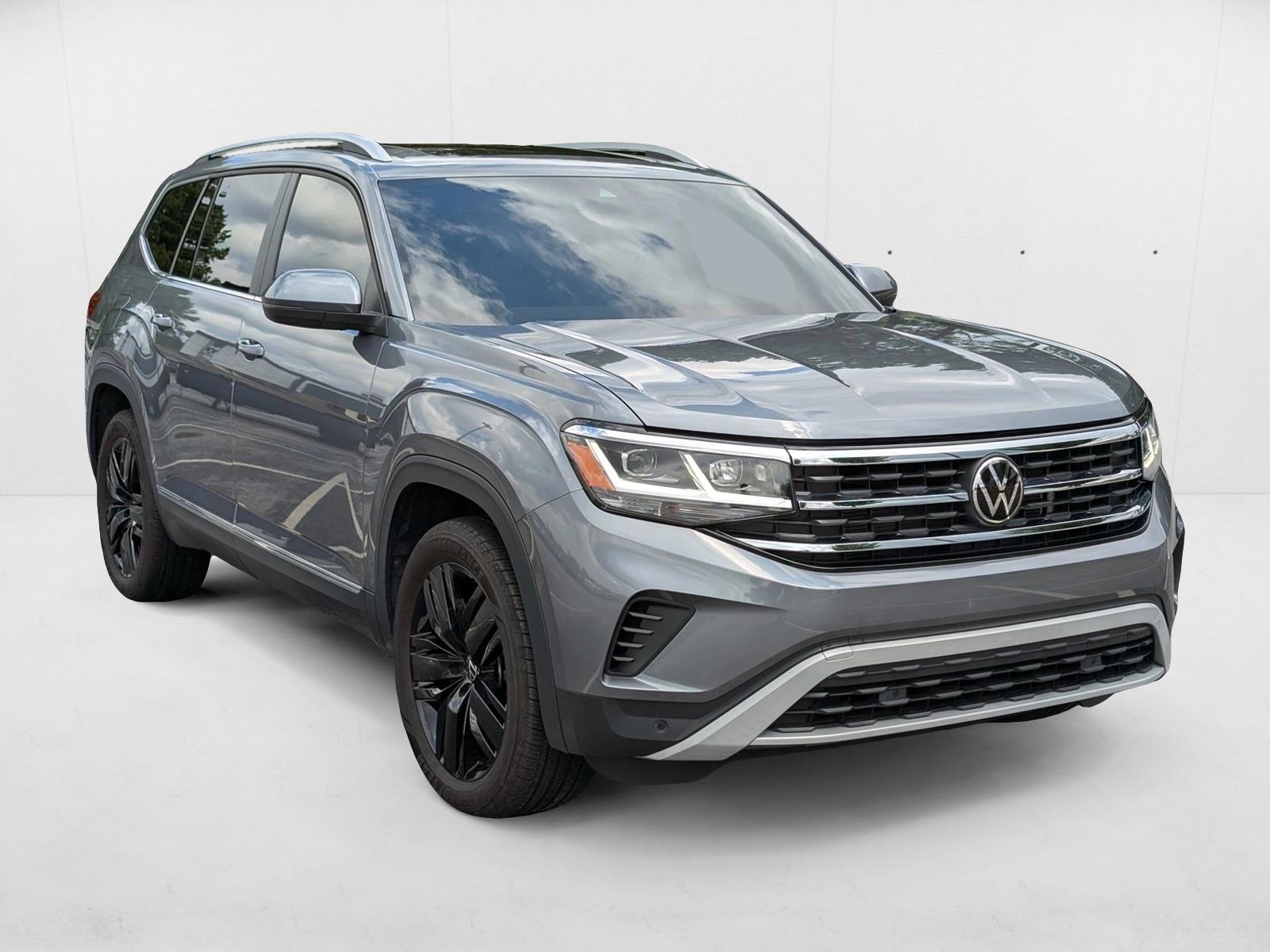 2023 Volkswagen Atlas V6 SEL photo 3