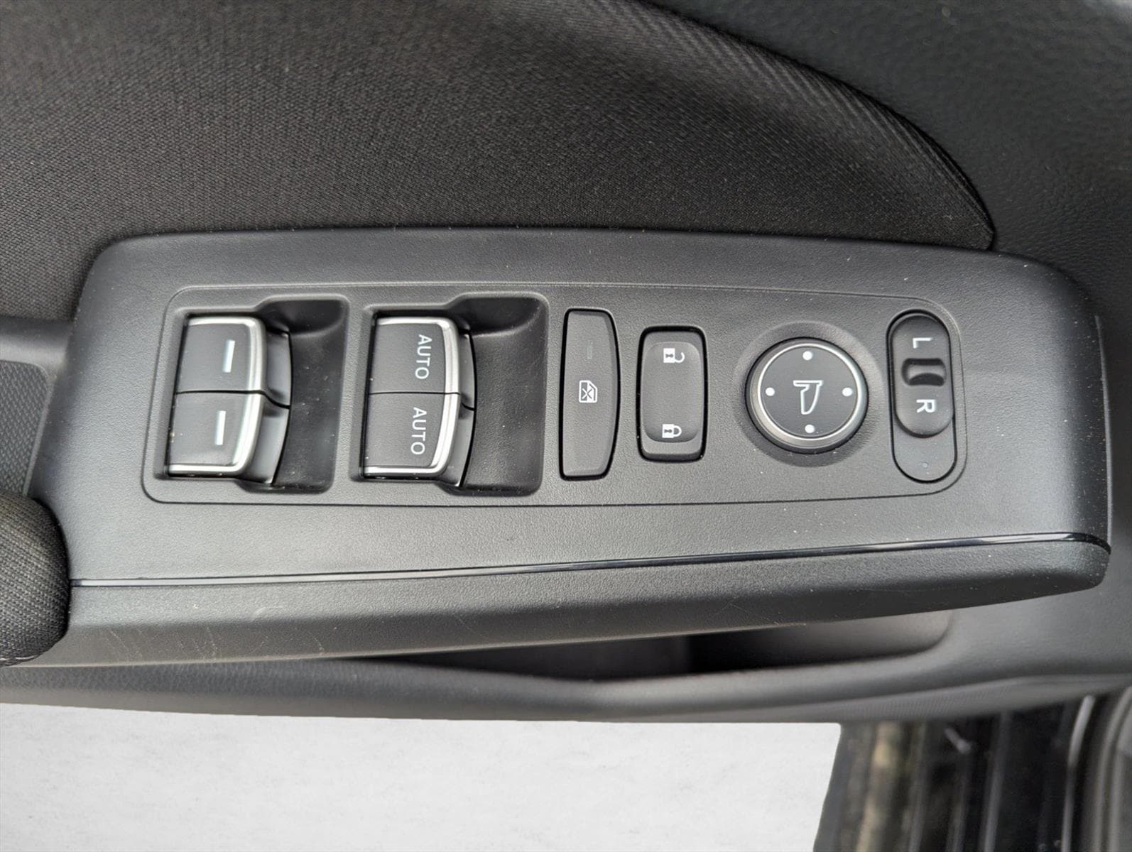 2026 Honda Civic Hatchback Sport - Photo 10