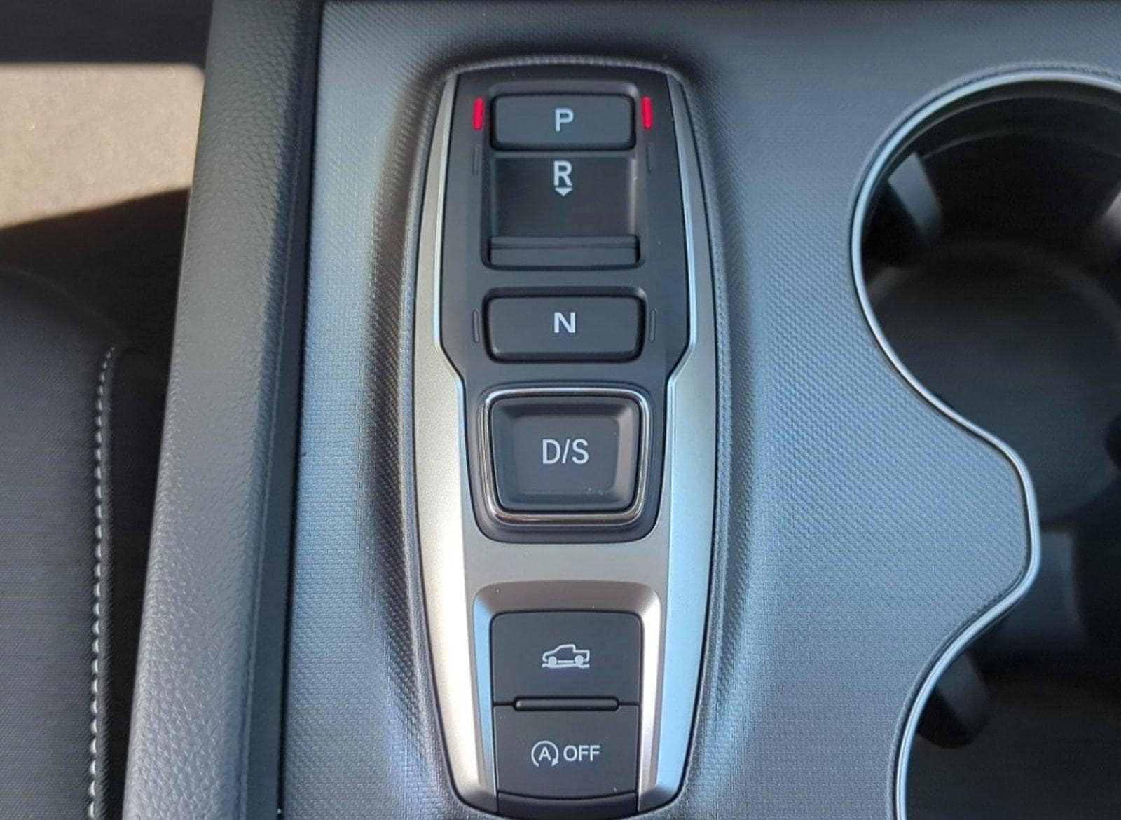 2025 Honda Ridgeline Sport - Photo 15