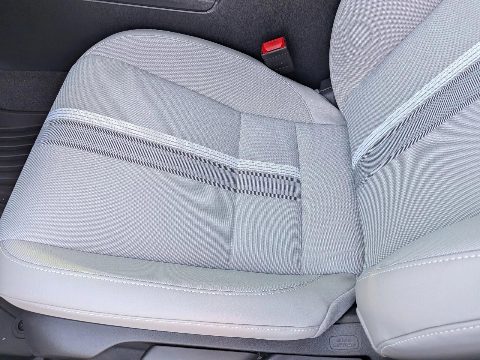 2025 Honda Civic Hatchback Hybrid Sport photo 4