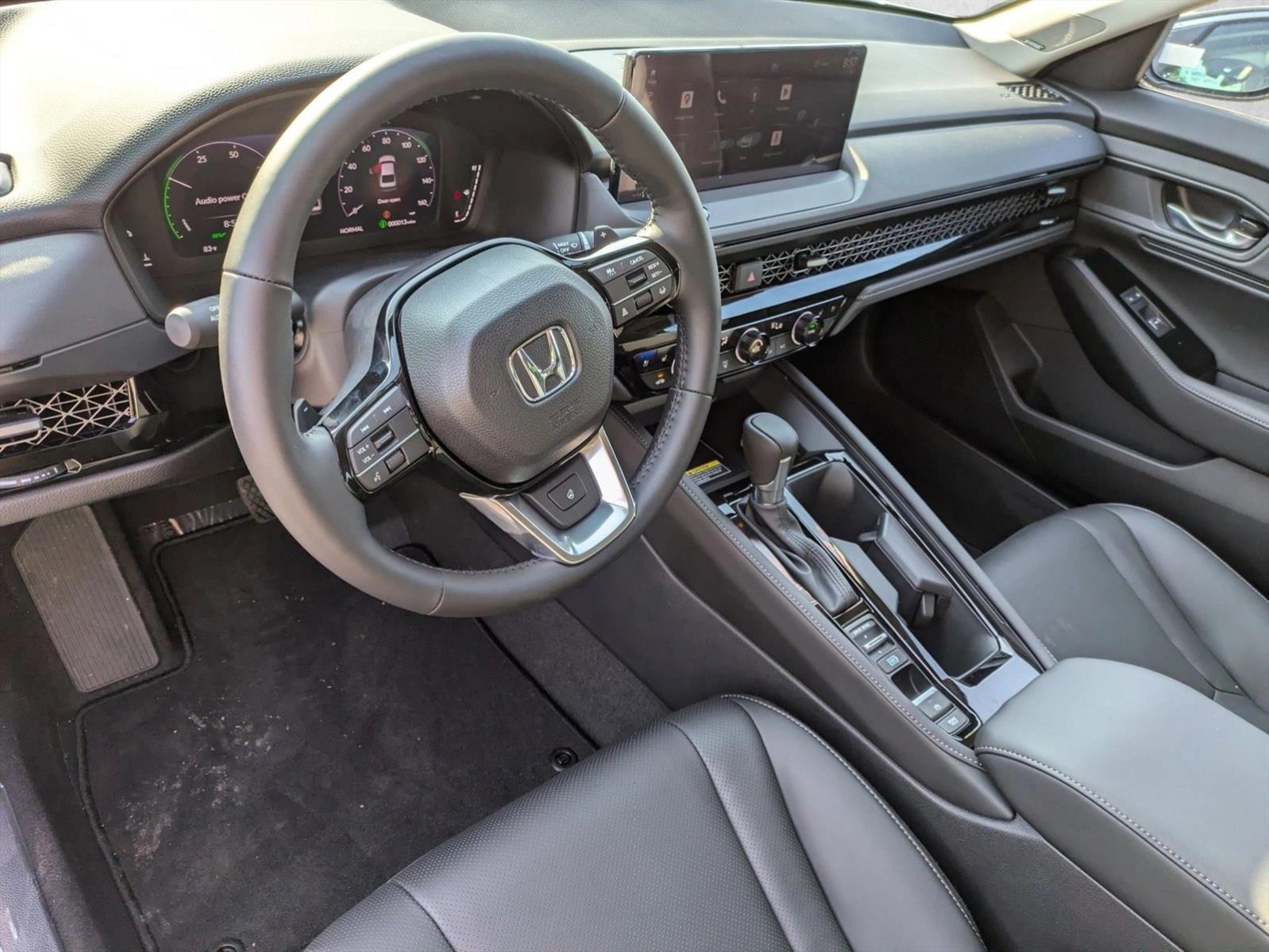 2025 Honda Accord Hybrid Touring photo 3