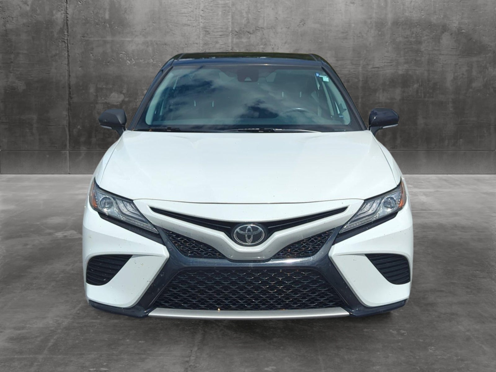 Used 2019 Toyota Camry XSE with VIN 4T1B61HK2KU238555 for sale in Columbus, GA