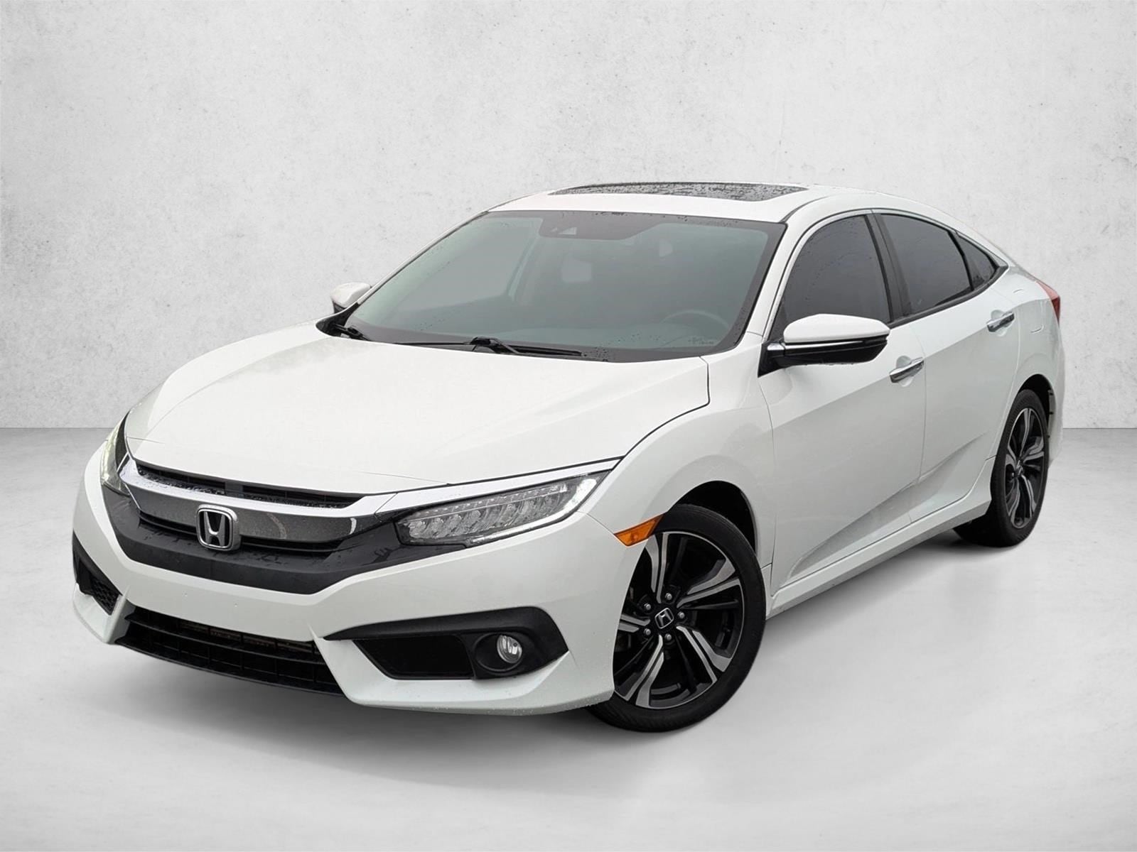 2018 Honda Civic Touring's photo