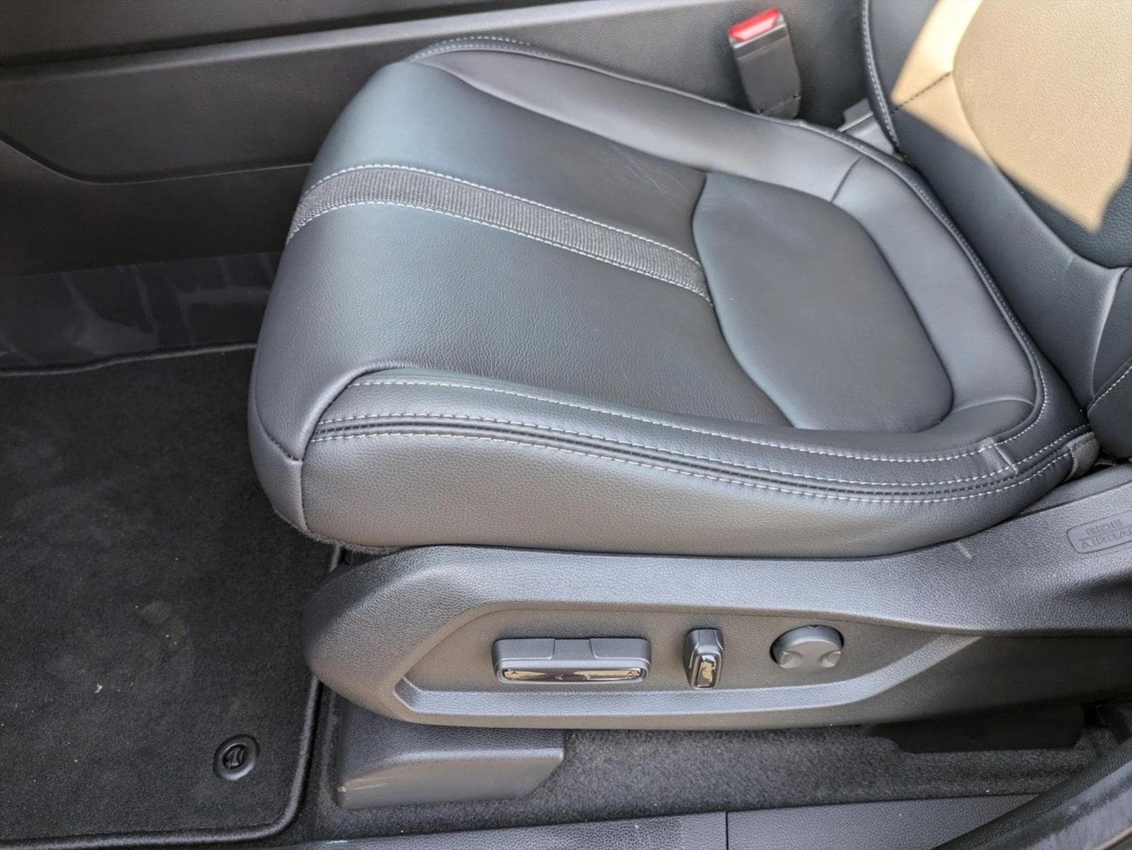 2025 Honda Pilot Touring photo 4