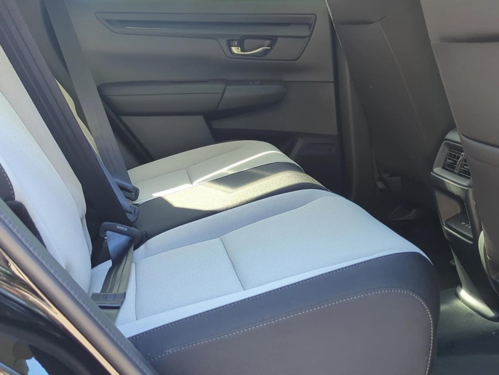 2026 Honda CR-V EX - Photo 18