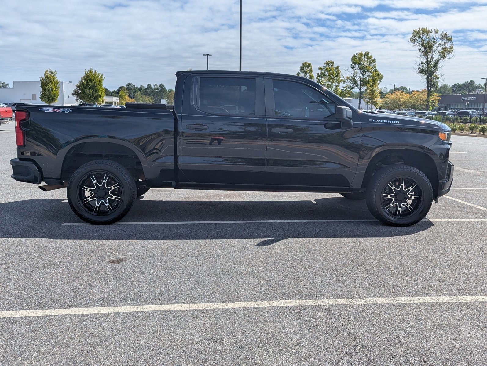 2021 Chevrolet Silverado 1500 Custom photo 4